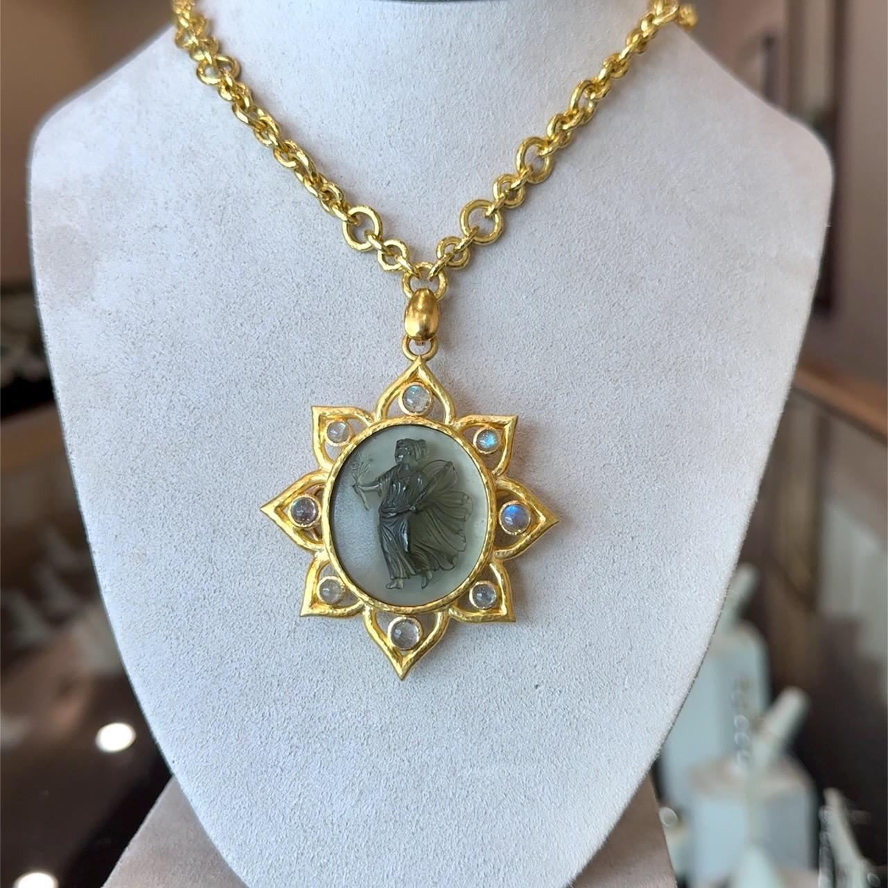 Elizabeth Locke Venetian Glass Goddess Flora 18K Gold Large Pendant For Sale 5