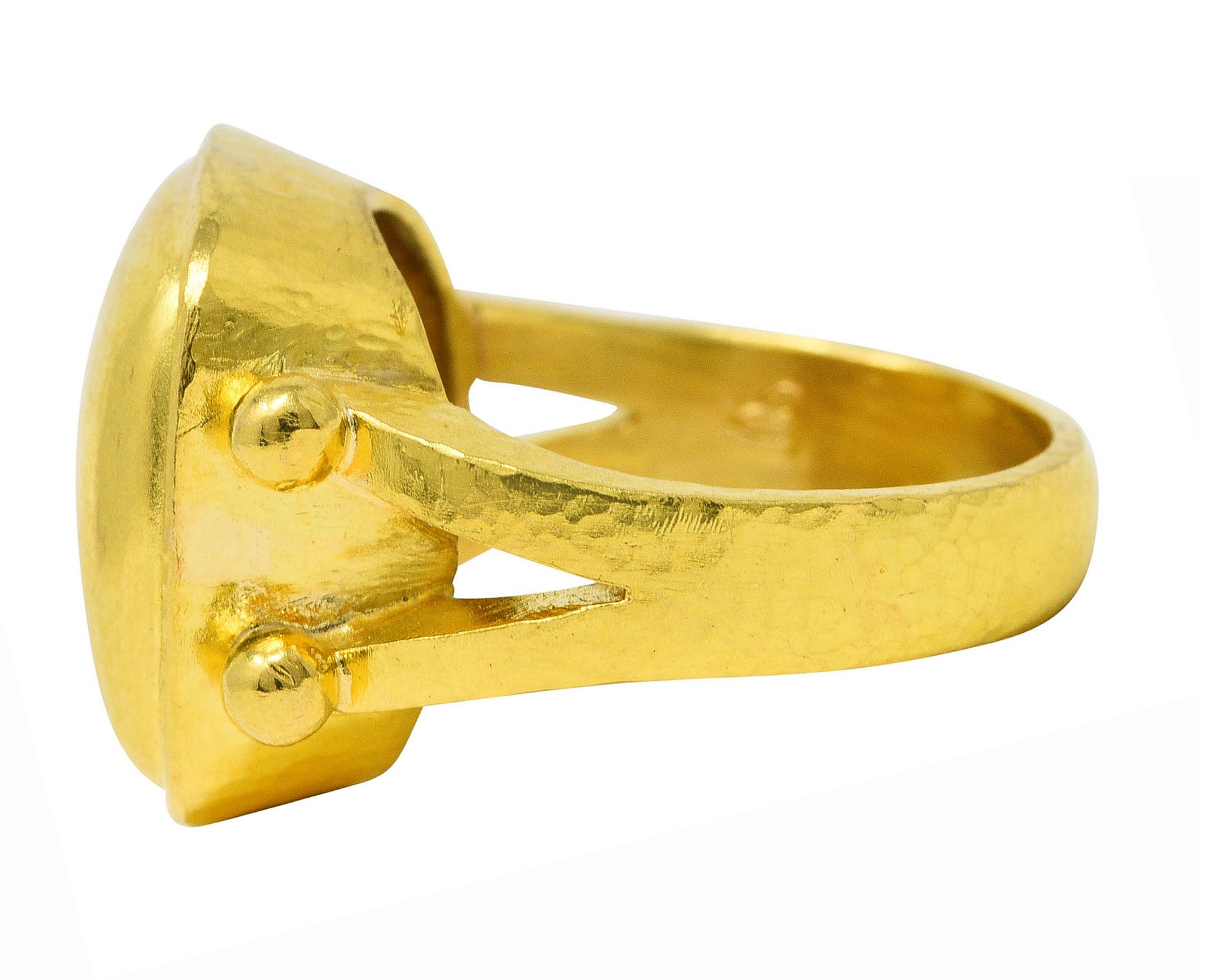 19 karat gold ring
