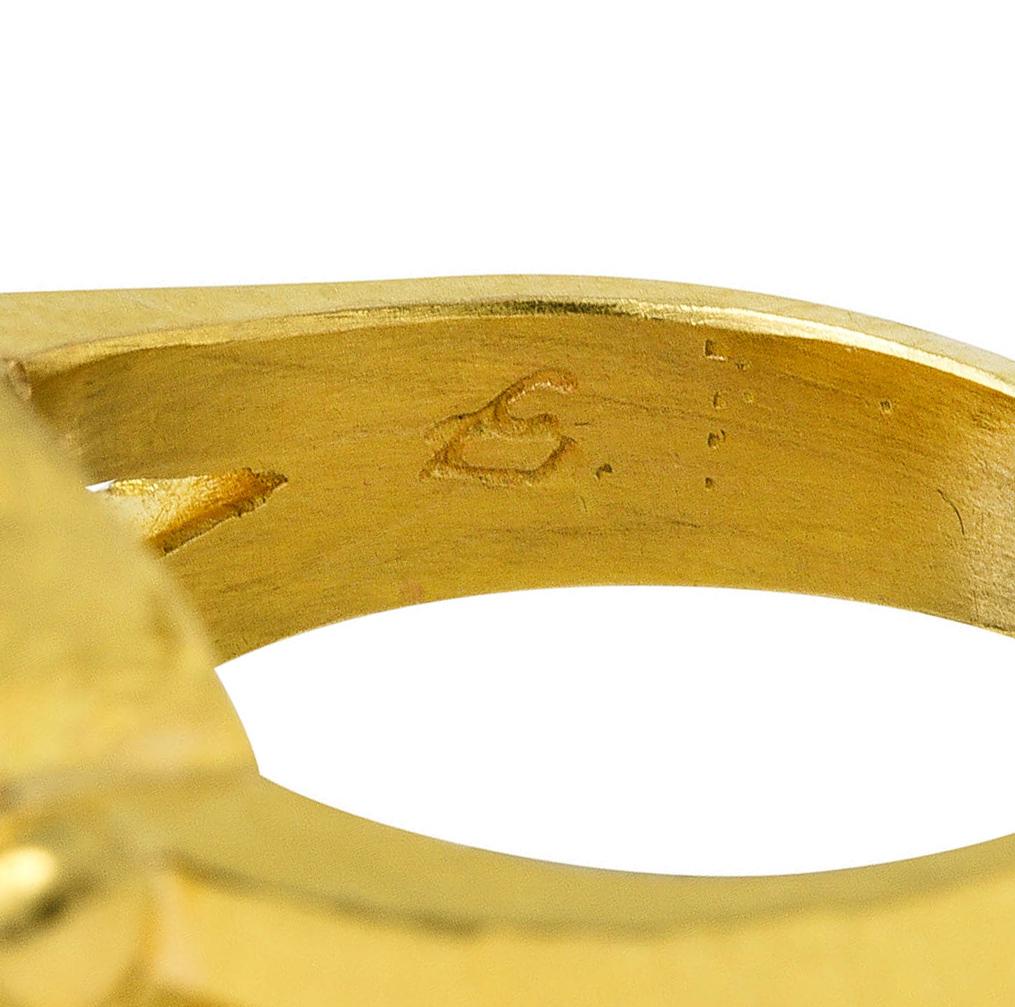 Elizabeth Locke Vintage 19 Karat Gold Pheasant Olive Branch Bird Signet Ring In Excellent Condition In Philadelphia, PA