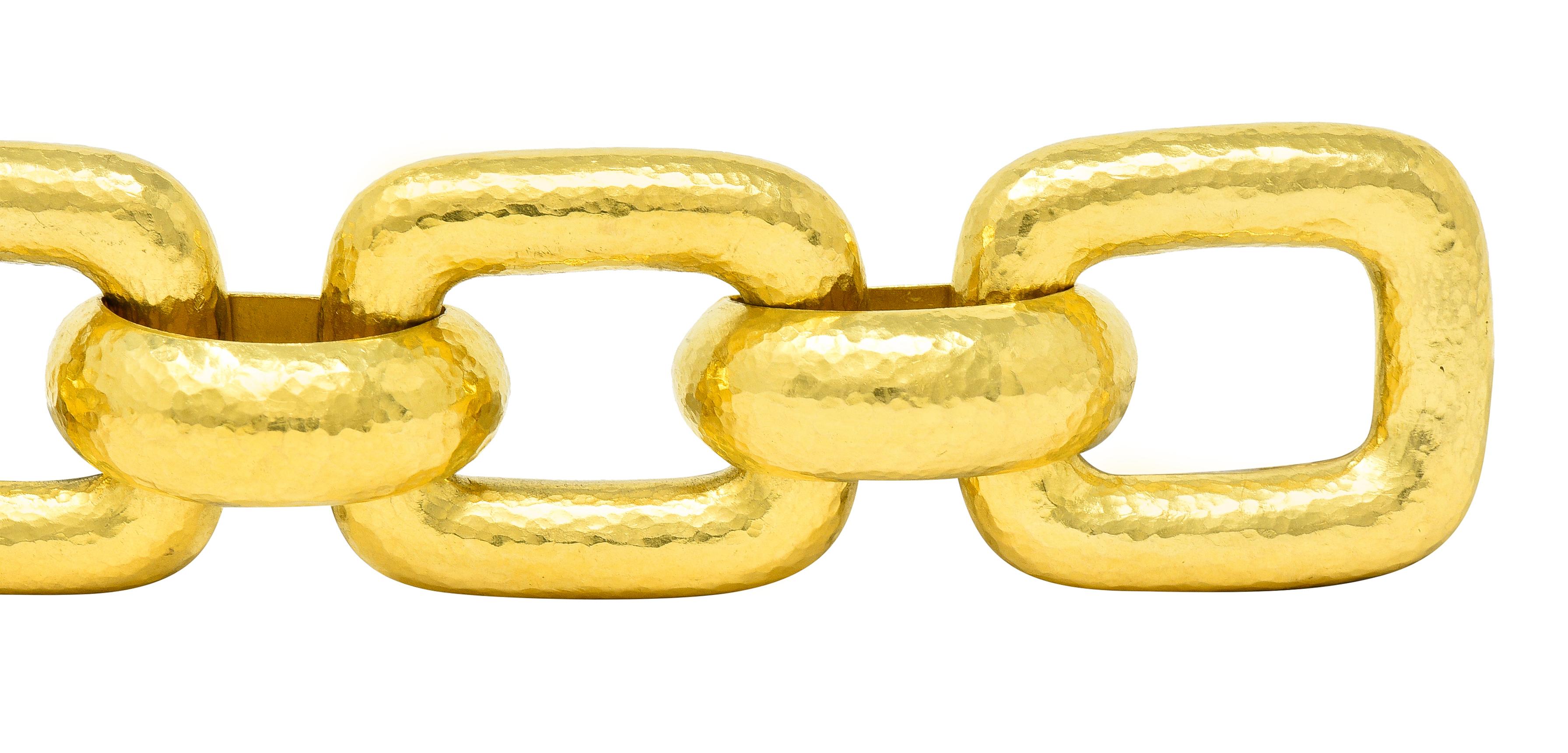 Elizabeth Locke Bracelet vintage Livorno martelé en or jaune 19 carats Unisexe en vente