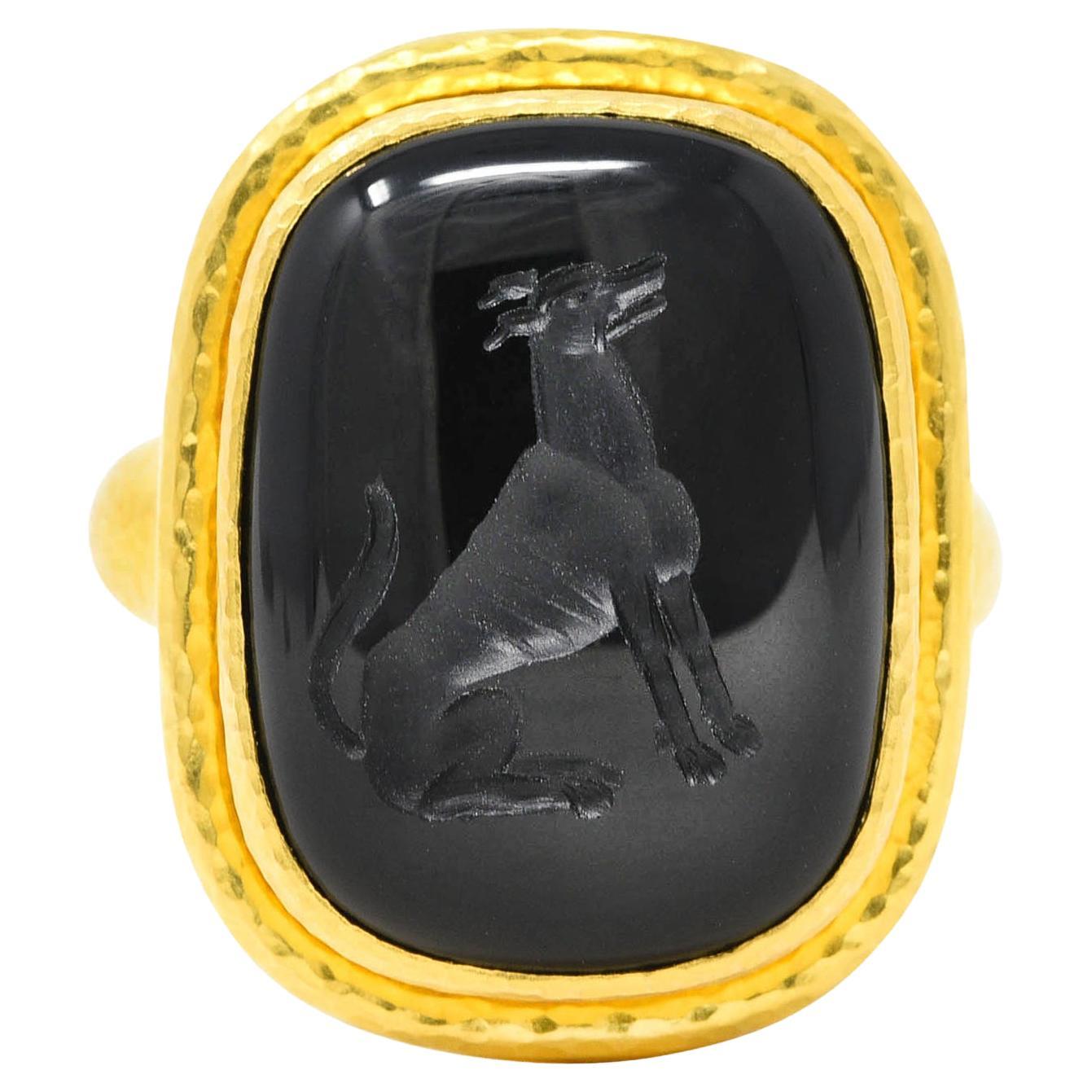 Elizabeth Locke Vintage Onyx 18 Karat Yellow Gold Dog Unisex Intaglio Signet Rin