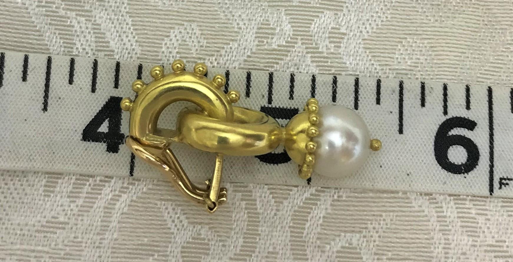 Women's or Men's Elizabeth Locke White Pearl Drop Earring in 19 Karat Gold