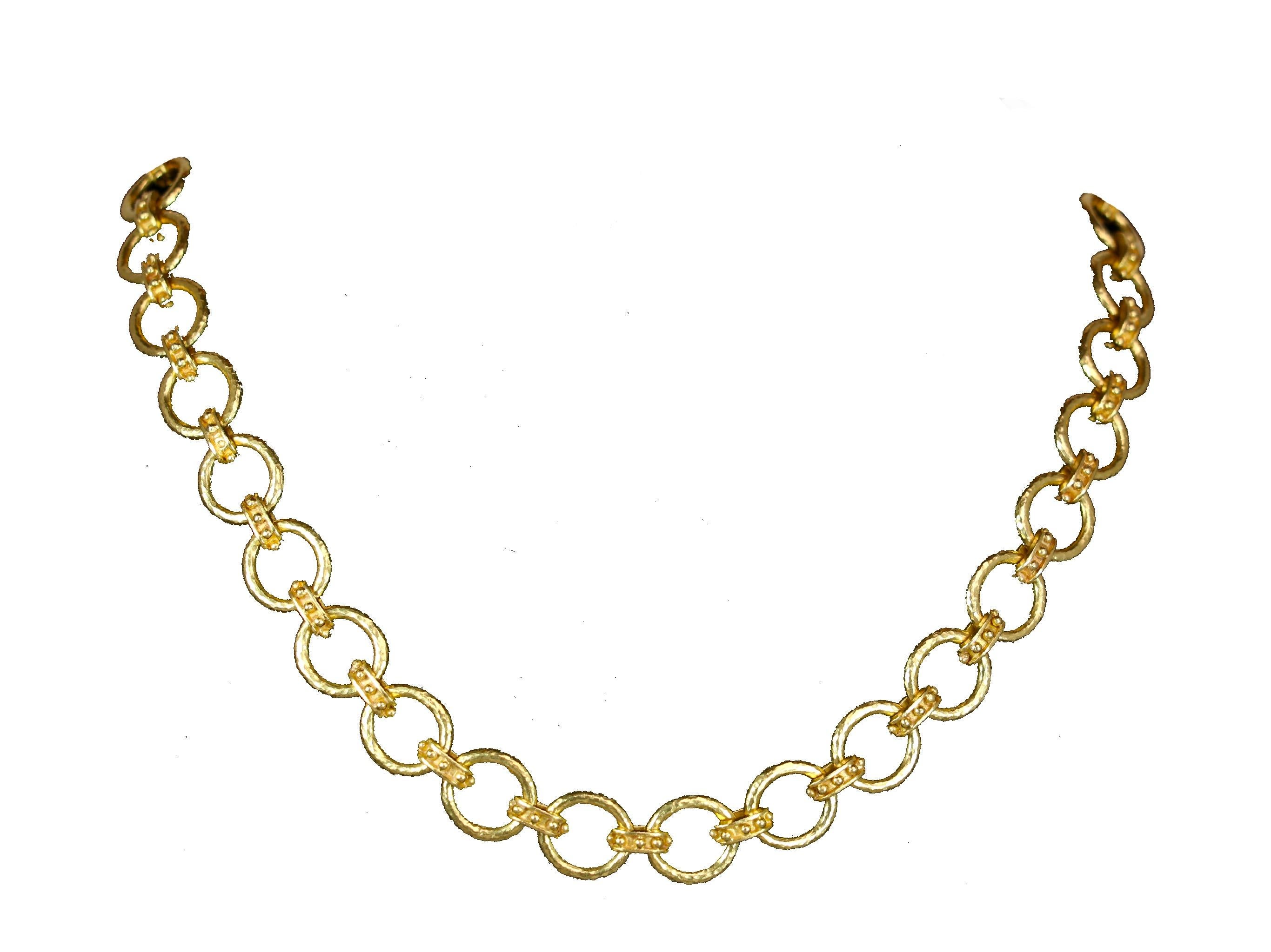 A stunning offering from Elizabeth Locke. This chain measures 17.5 inches and is made from 19k Yellow Gold.
