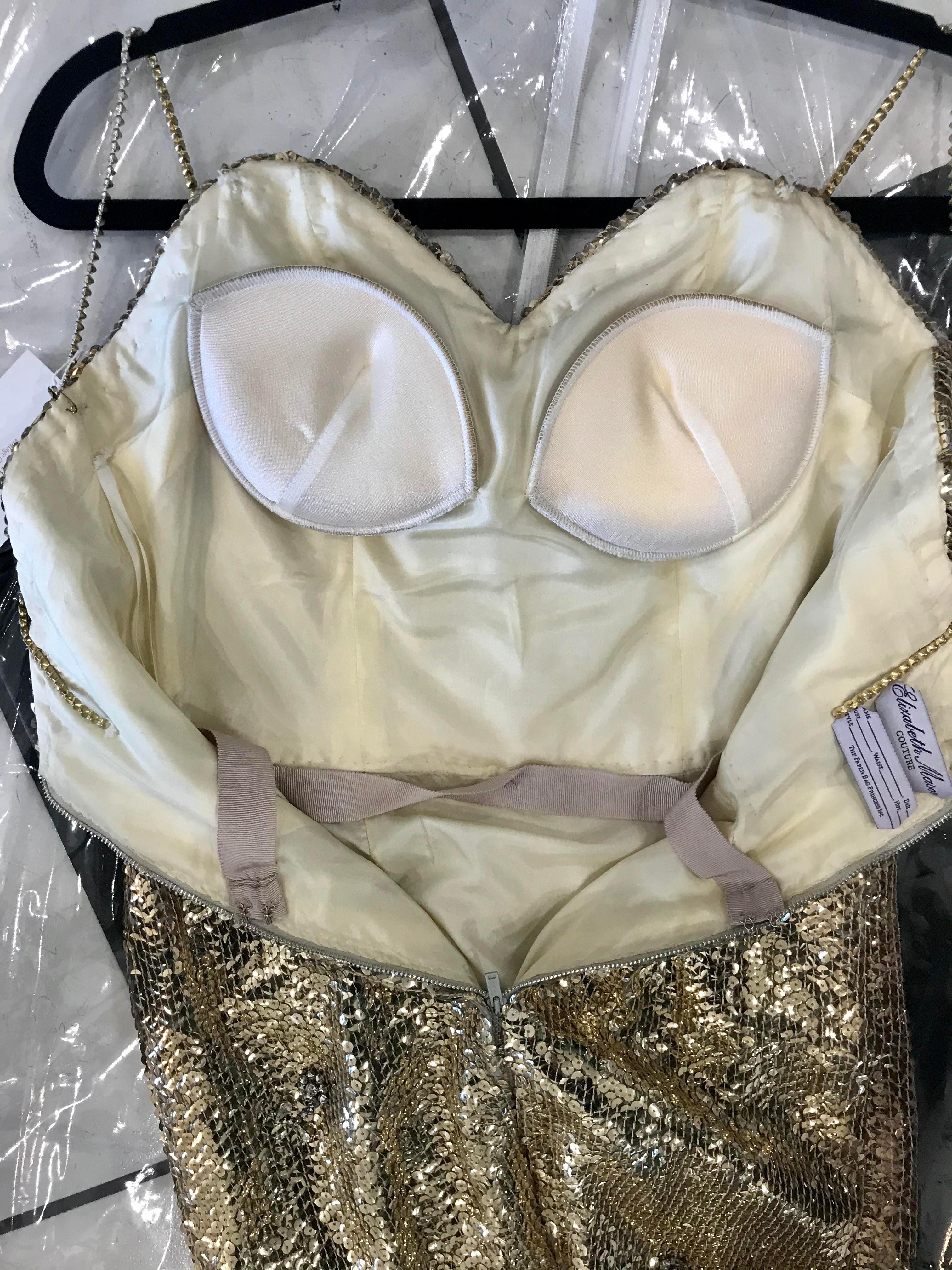 ELIZABETH MASON COUTURE Goldfarbenes Paillettenkleid mit Strassapplikation und Trägern Größe 4 im Angebot 6