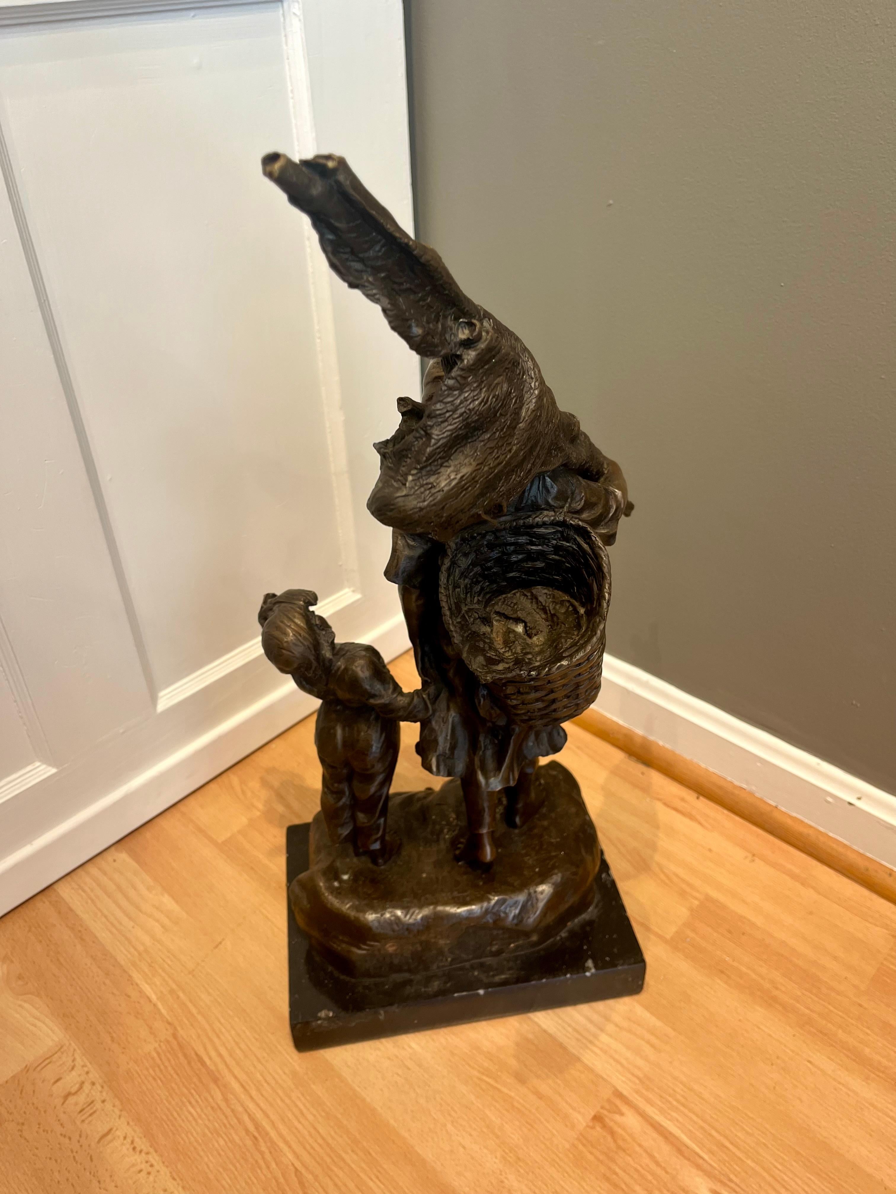 Fisher Girl of Picardy Bronzo - Sculpture Impressionismo americano di Elizabeth Nourse