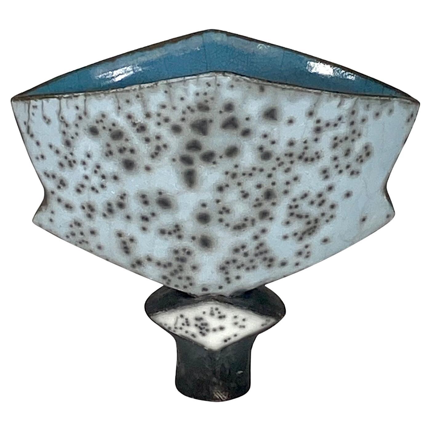 Vase en céramique vintage émaillée bleue Raku Studio Art d'Elizabeth Raeburn en vente