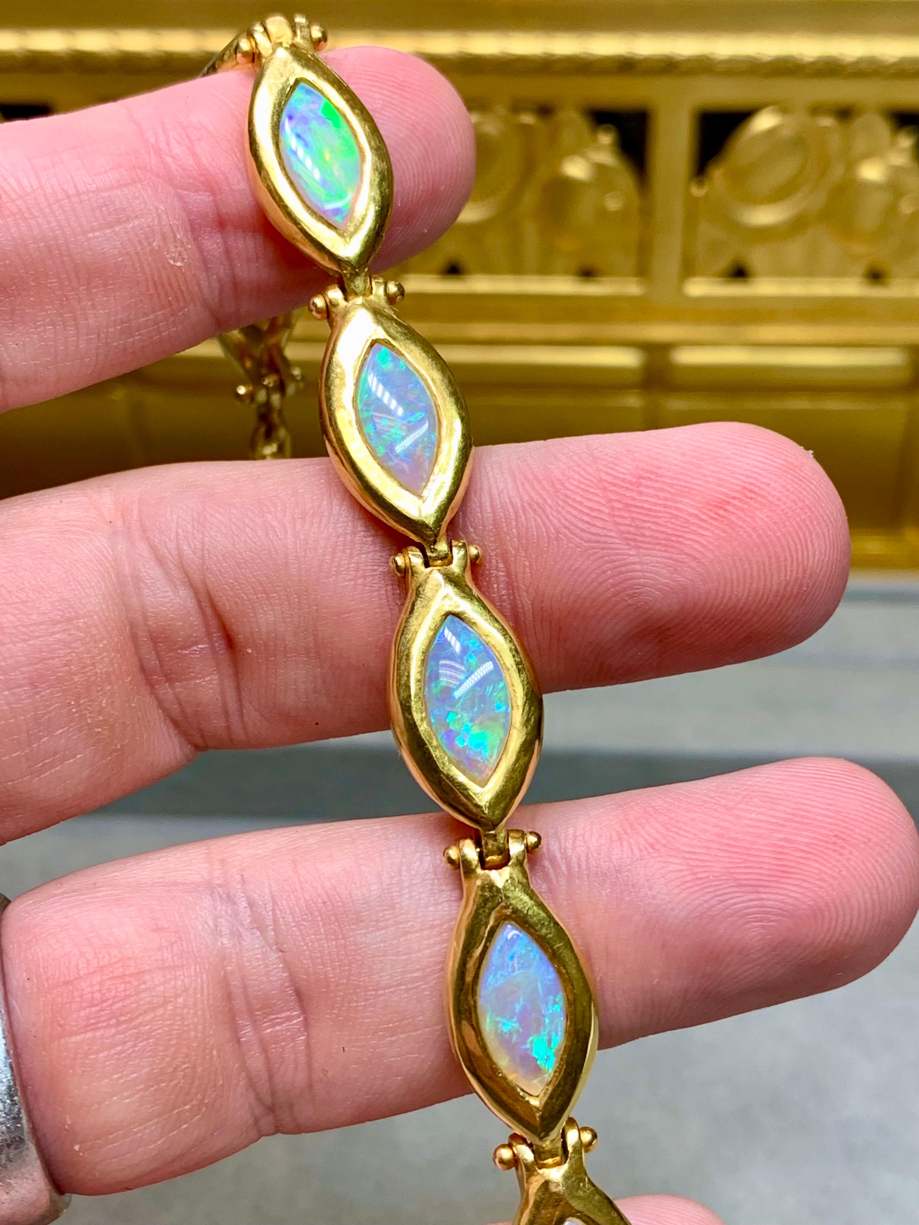 Elizabeth Taylor DARLENE De Sedle Oro 22K e Opale Suite di diamanti Christie's 2011 in vendita 2