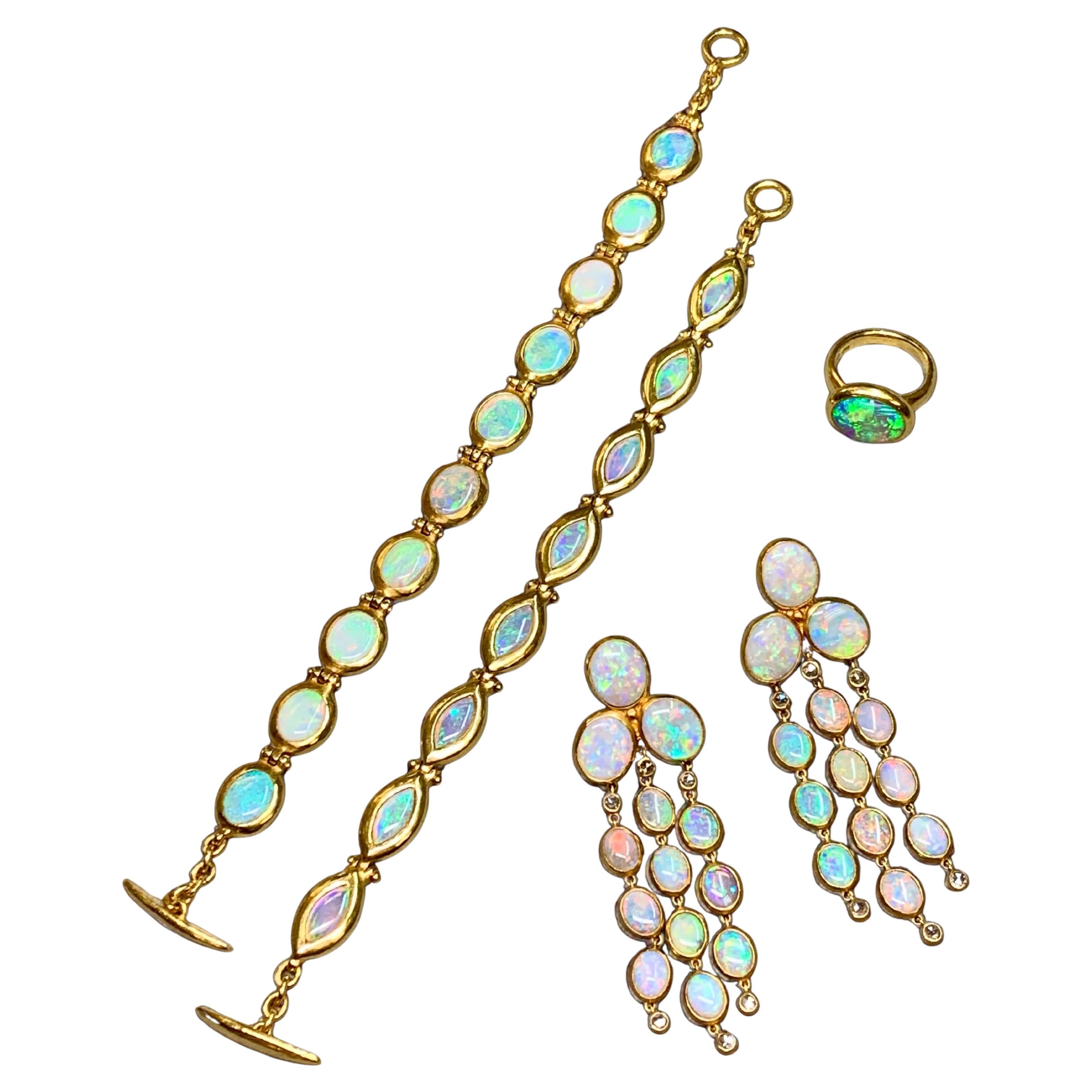 Elizabeth Taylor DARLENE De Sedle Oro 22K e Opale Suite di diamanti Christie
s 2011 in vendita