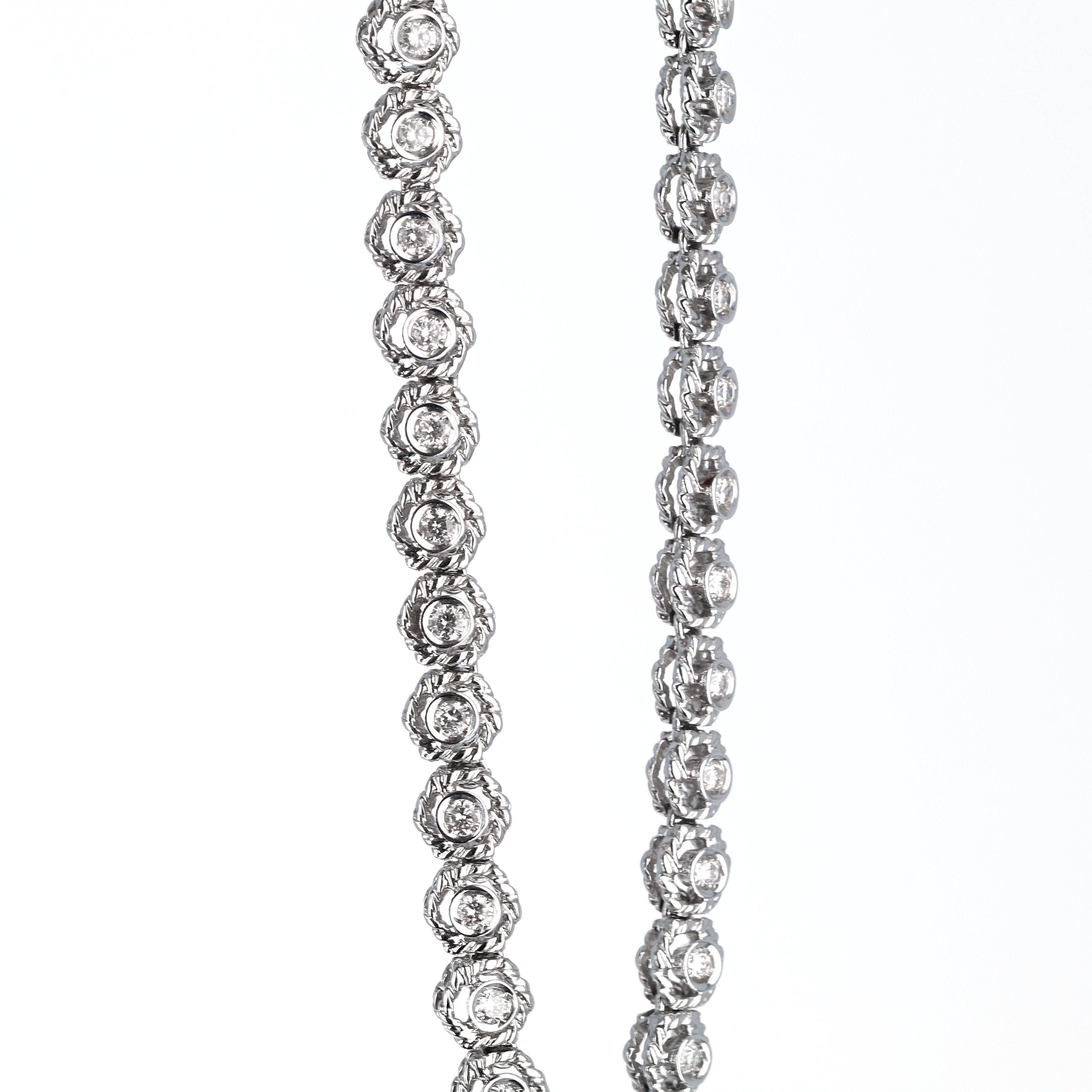 Handgefertigtes Diamant-Tennisarmband von Elizabeth Taylor Collection'S, House of Diamonds. Gefertigt aus 18 Karat Weißgold und auf der Rückseite signiert 