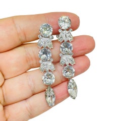 ELIZABETH TAYLOR signed vintage silver tone crystals designer clip on earrings