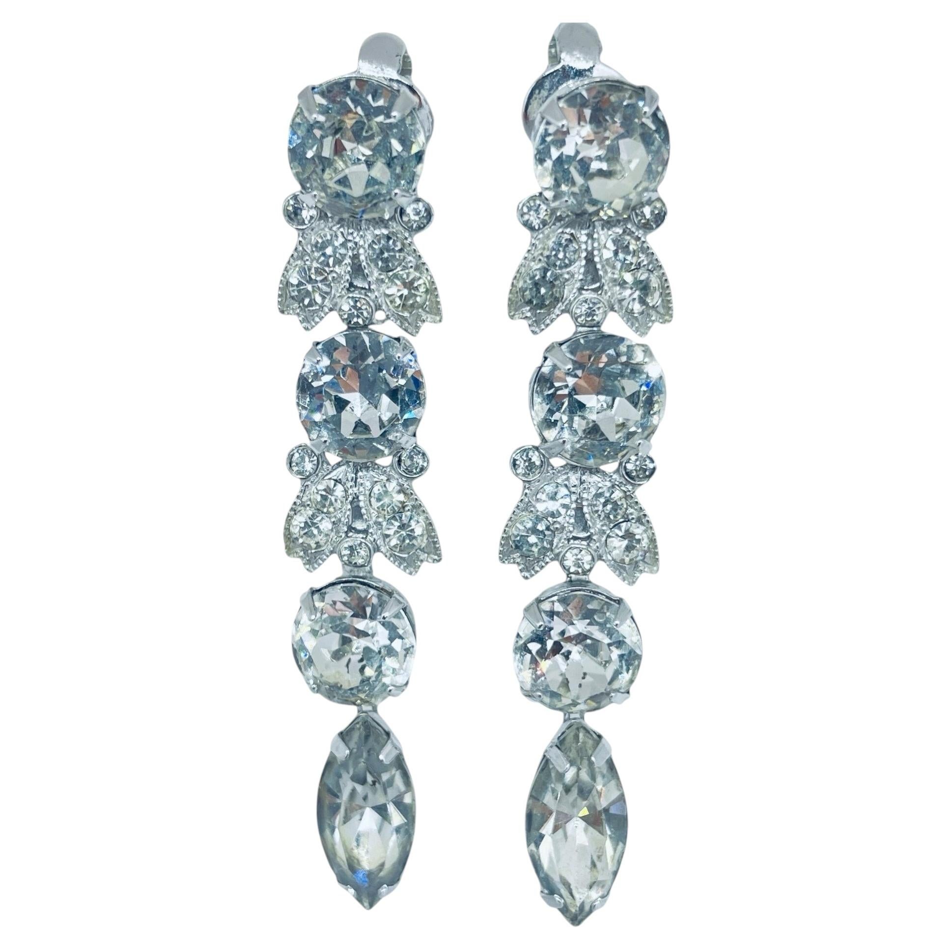 ELIZABETH TAYLOR signed vintage silver tone crystals designer clip on earrings