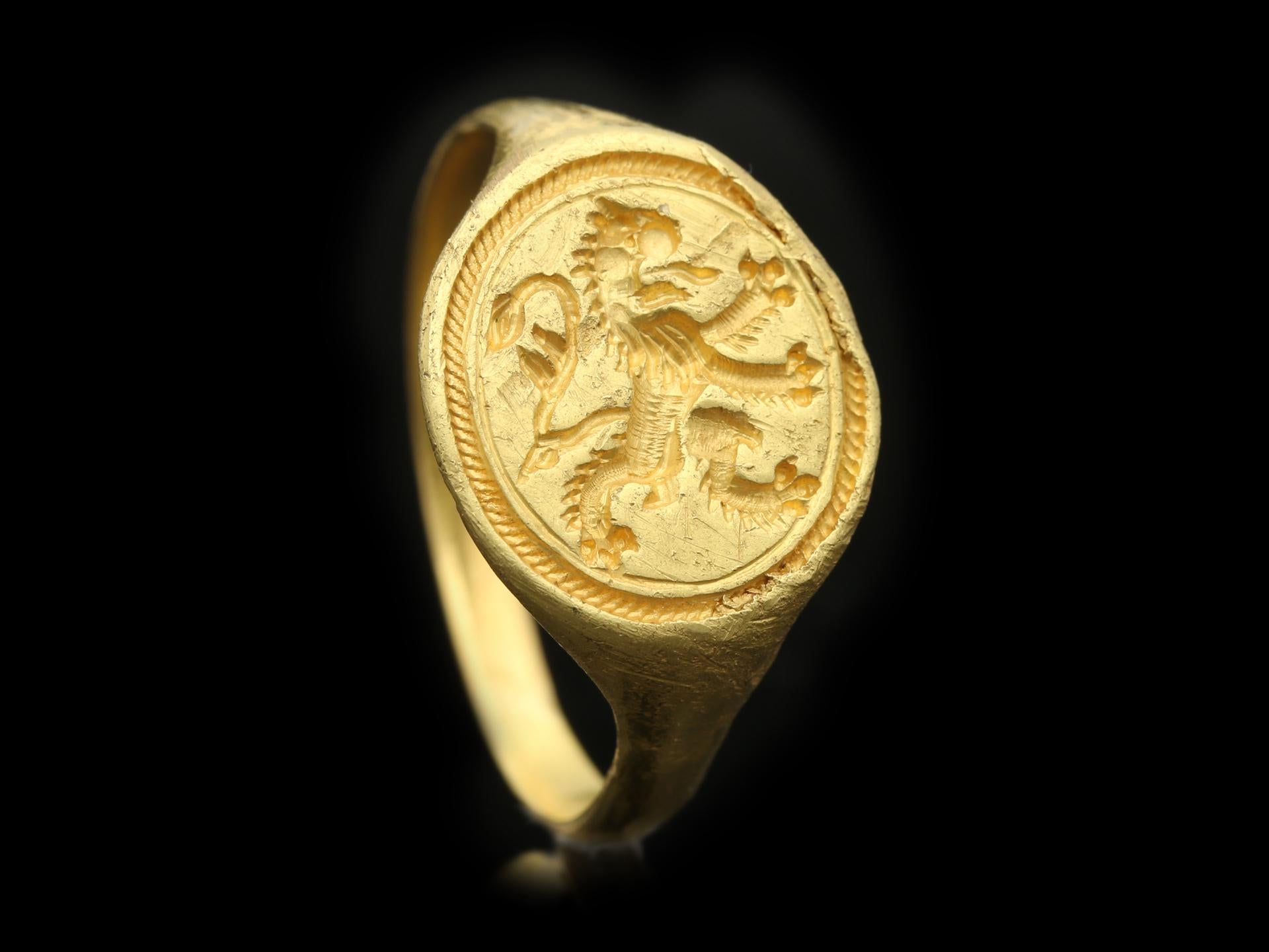 Women's or Men's Elizabethan Gold Signet Ring with Scottish Rampant Lion, circa 16th Century