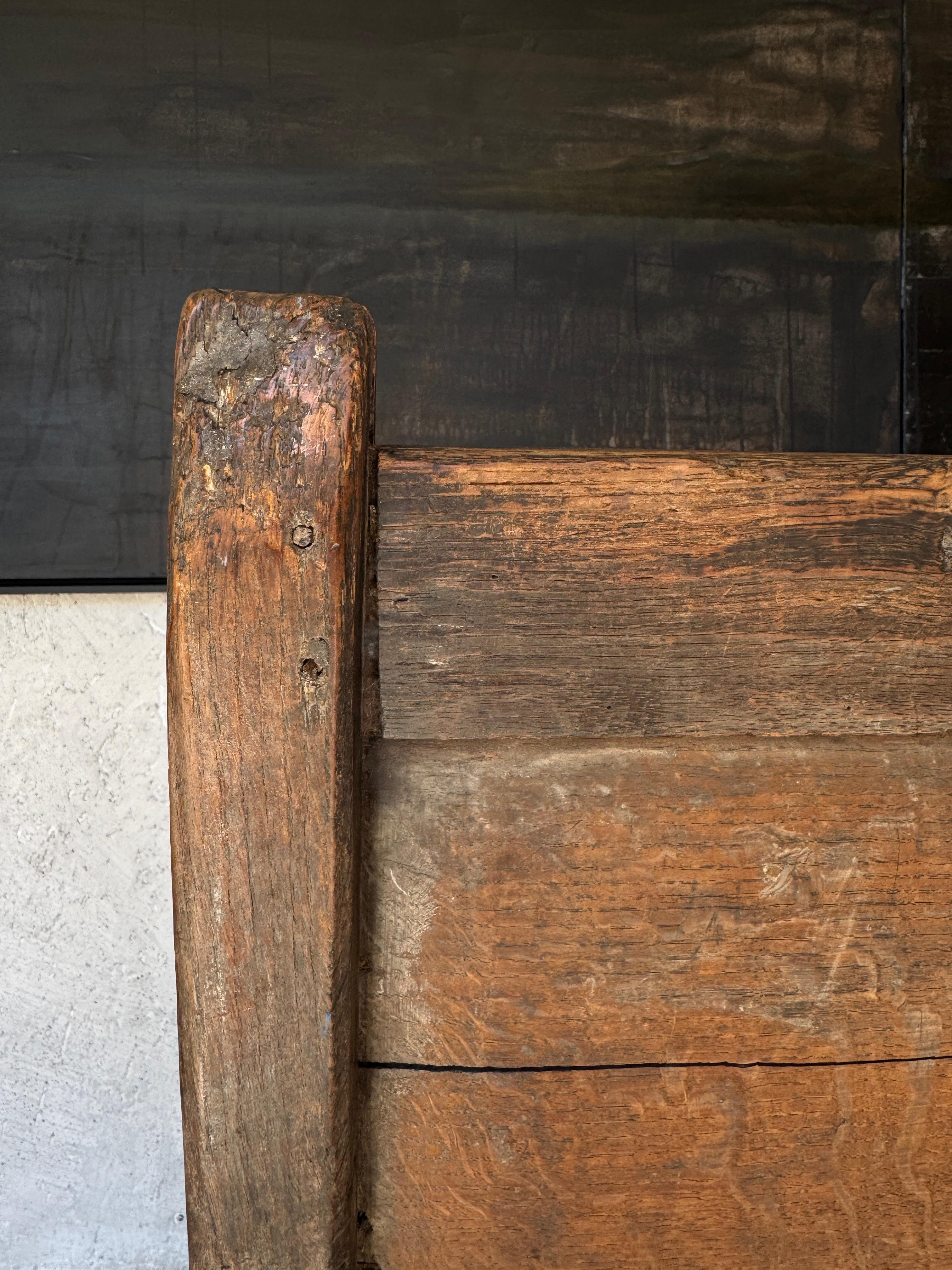 Poltrona elisabettiana Tudor intagliata a mano in Oak Wainscot, circa 1580 in vendita 12