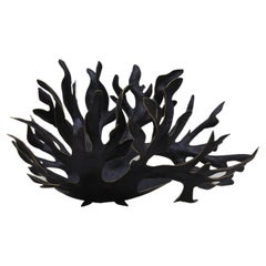 Handgefertigter mittelgroßer Tafelaufsatz „Elk“ aus oxidiertem Tumbaga von Romoherrera