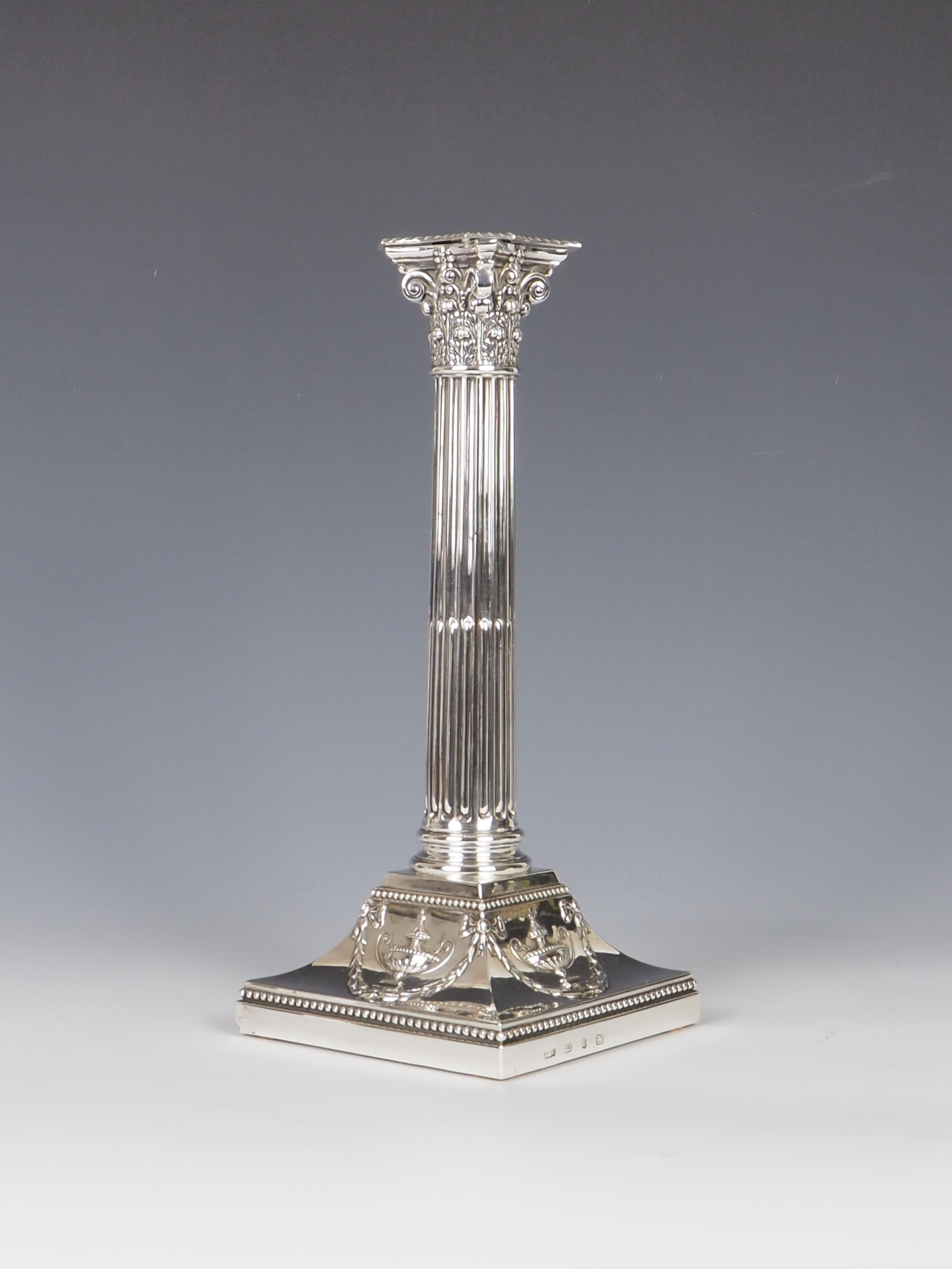 Elkington & Co 1901 Birmingham Sterling Silver Stamped Corinthium Column Candles In Good Condition In Lincoln, GB