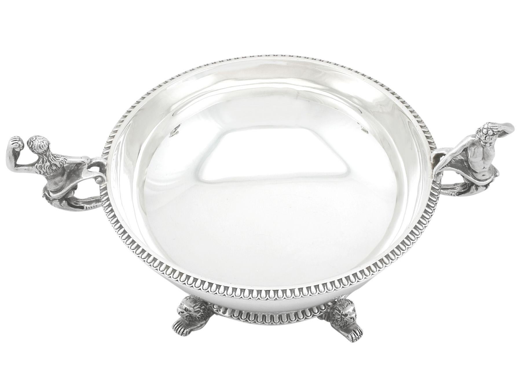 A fine and impressive antique Victorian English sterling silver sugar/bon bon bowl; an addition to our dining silverware collection

This fine antique Victorian sterling silver bon bon/sugar bowl has a plain circular rounded form.

The surface