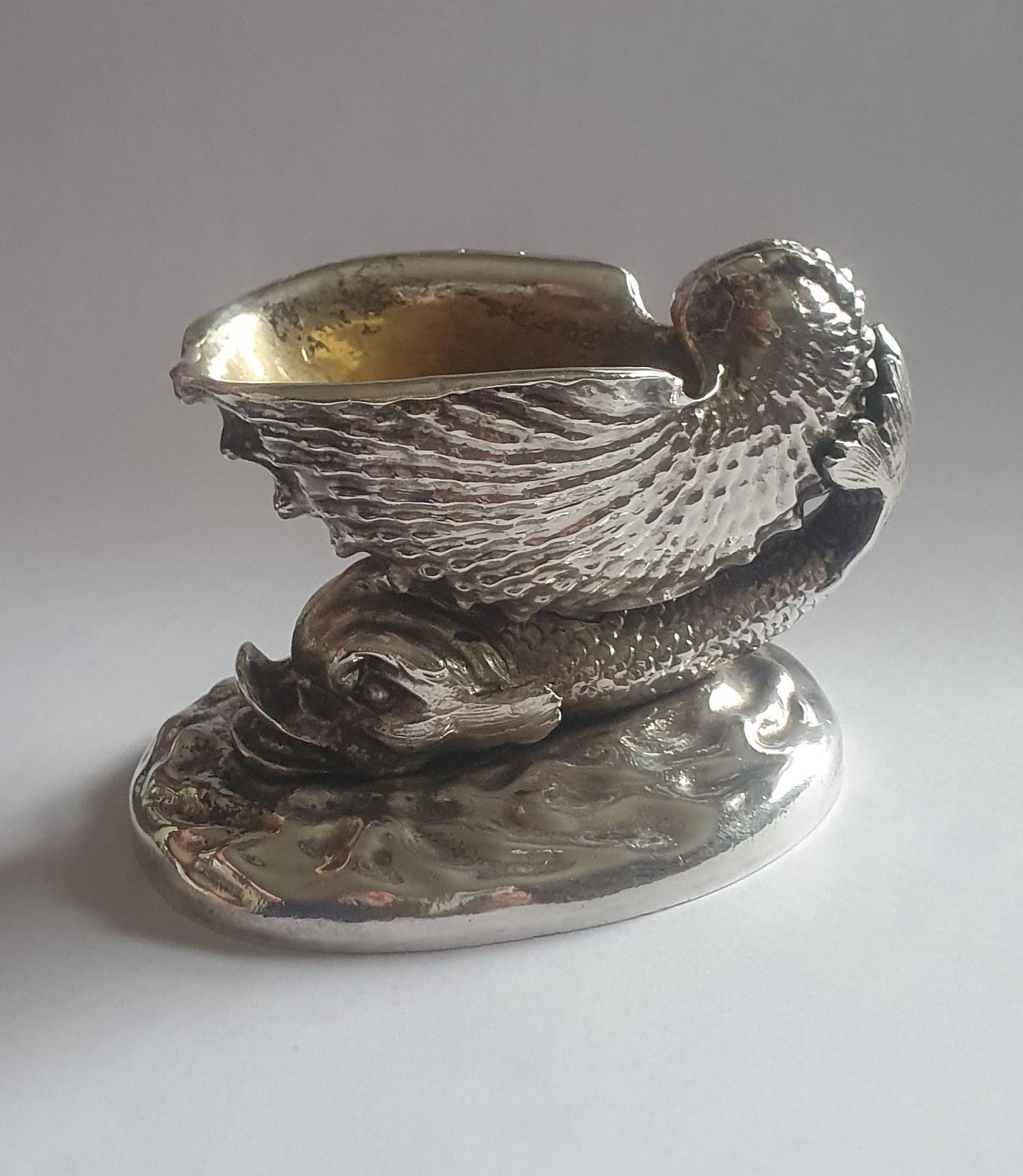 Elkington & Co Silver Plated Dolphin & Shell Salt Cellar with Silver Gilt lining For Sale 8