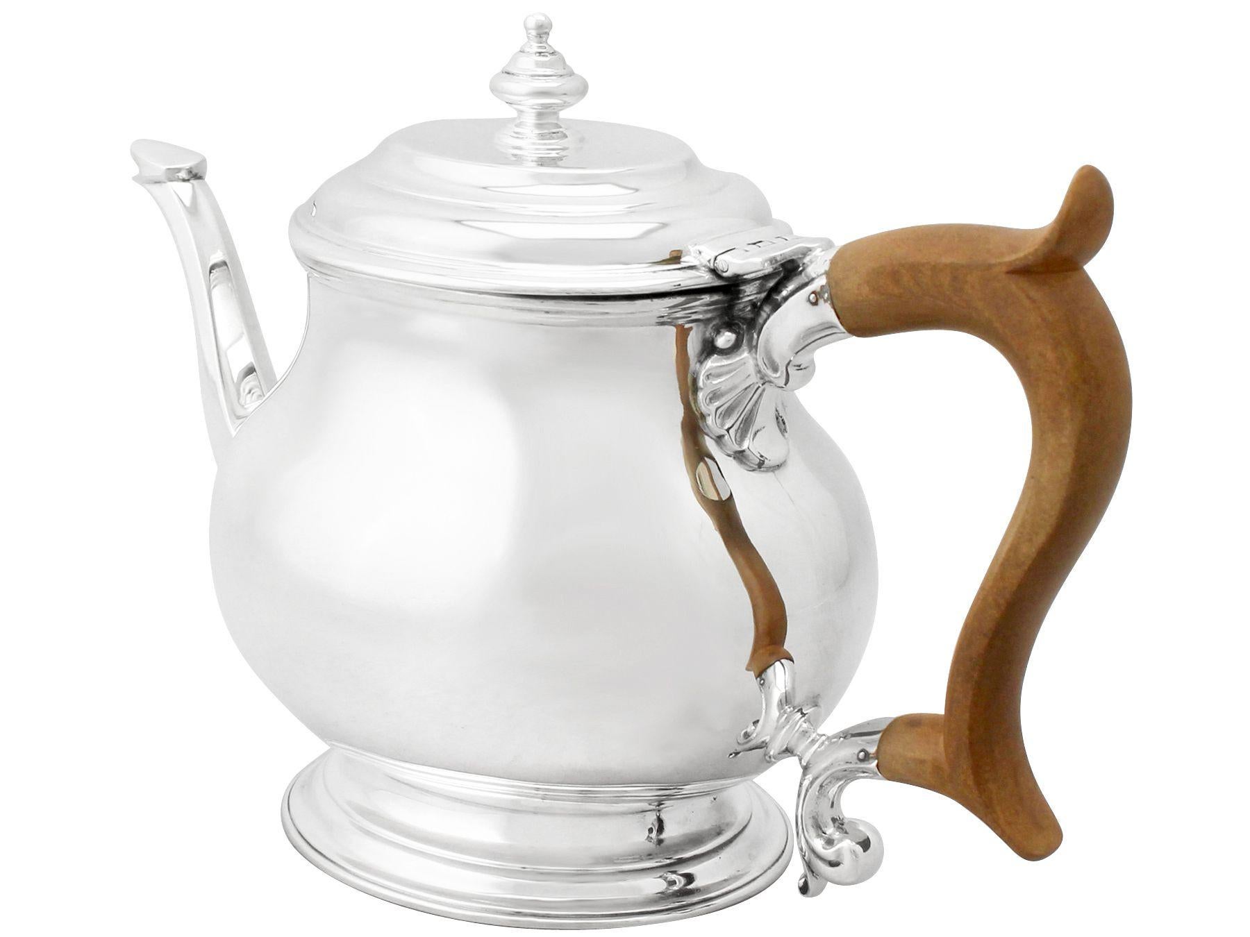George I Elkington & Co. Vintage Sterling Silver Teapot For Sale