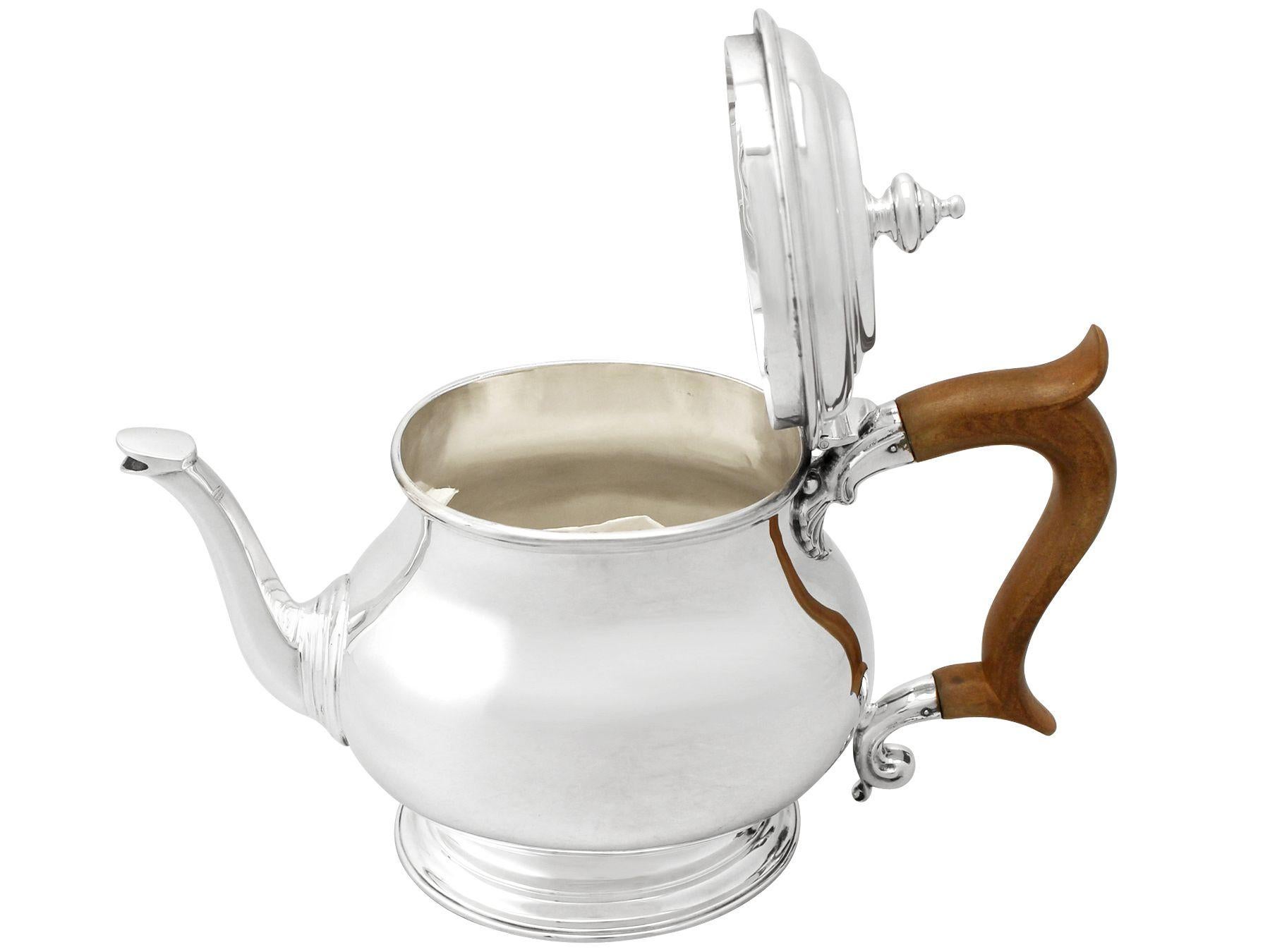 English Elkington & Co. Vintage Sterling Silver Teapot For Sale