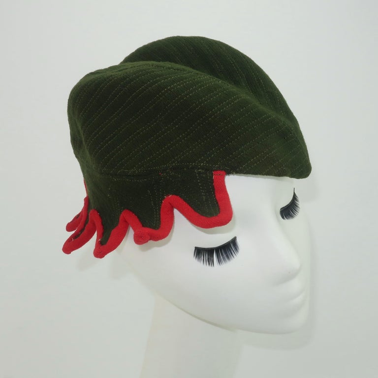 Black Ella Buchanan Gunn Army Green & Red Wool Cap Hat, 1940's For Sale