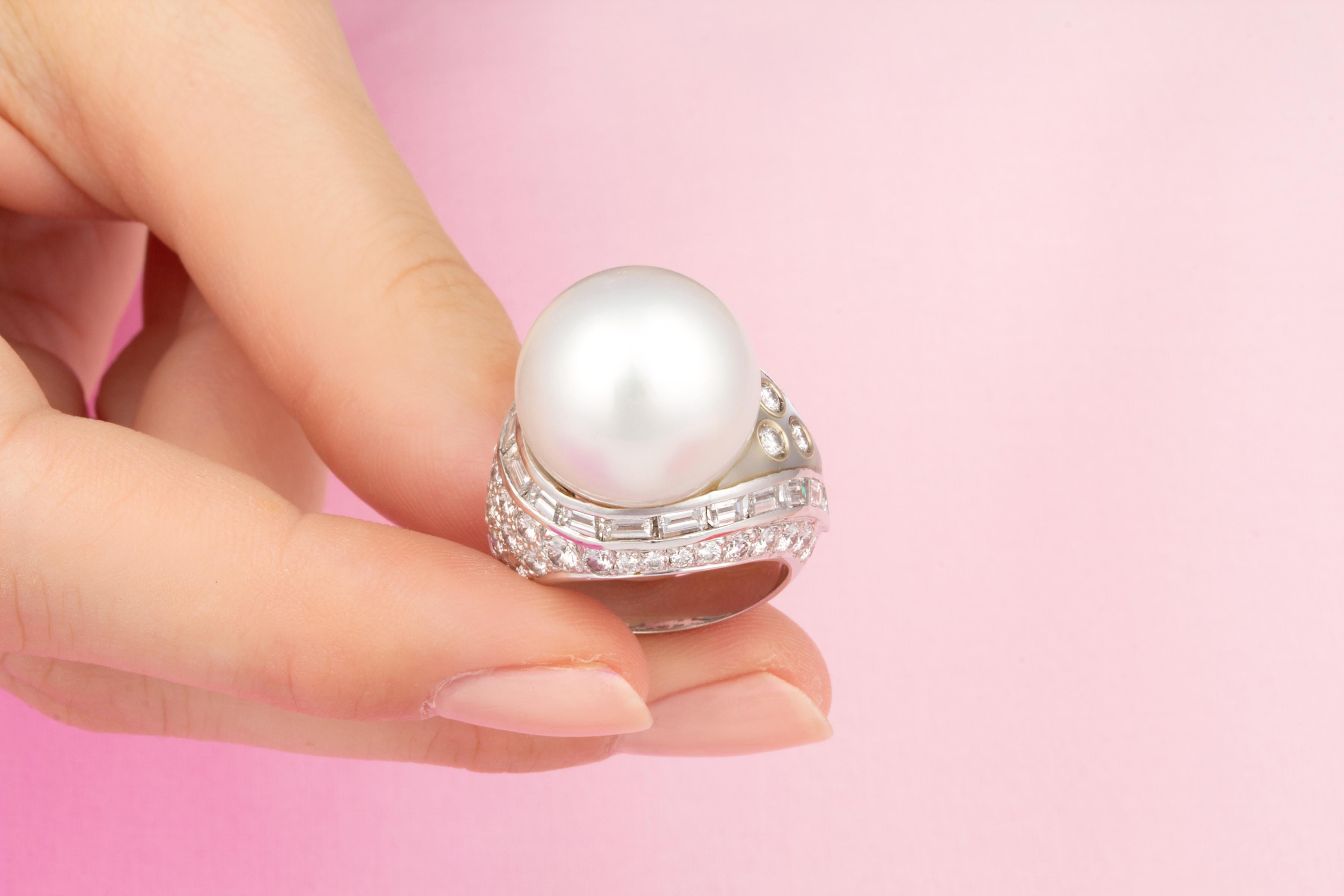 Ella Gafter 16.5mm Pearl Diamond Ring In New Condition For Sale In New York, NY