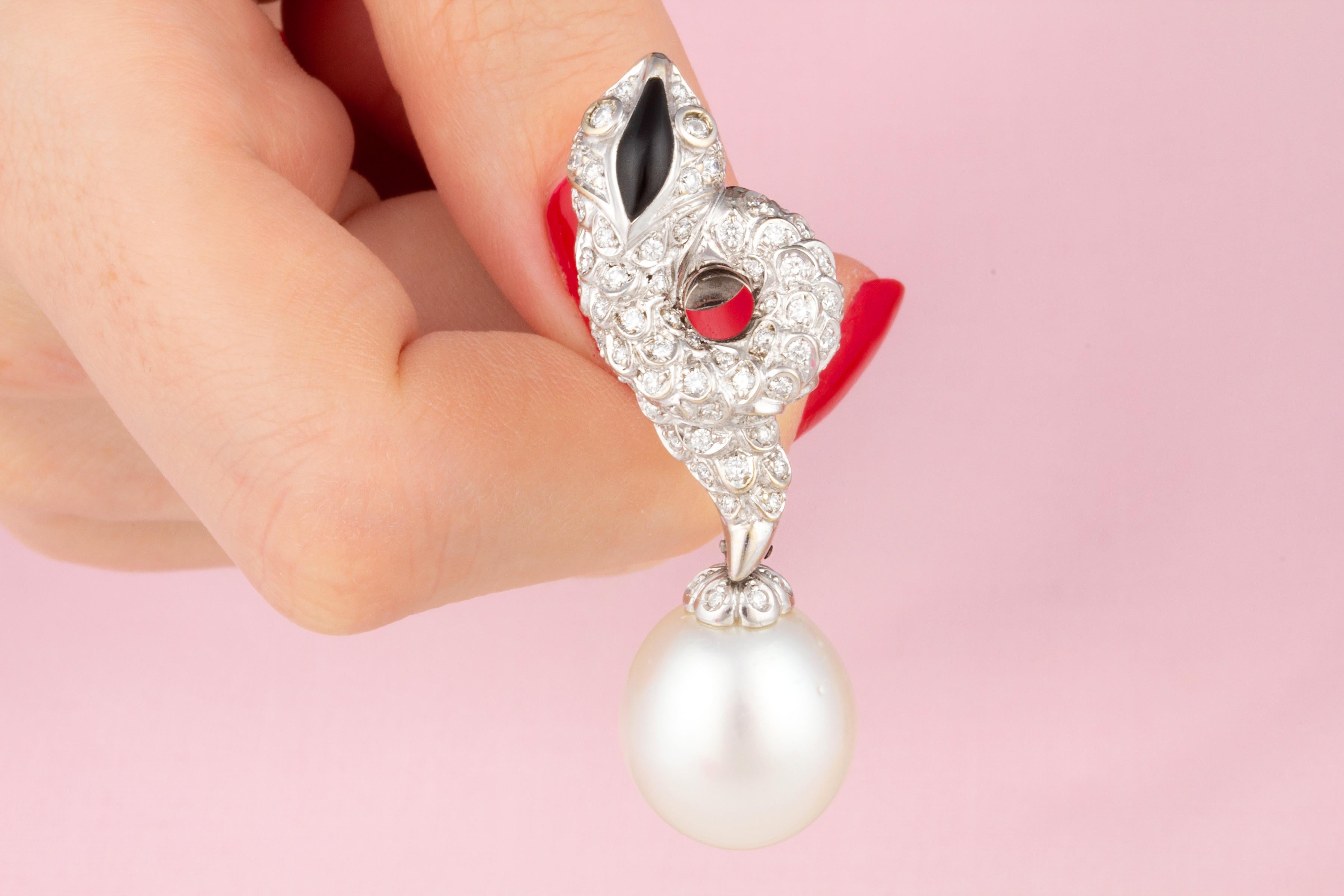 Pendants d'oreilles en perles des mers du Sud et diamants Snake Design/One par Ella Gafter en vente 2