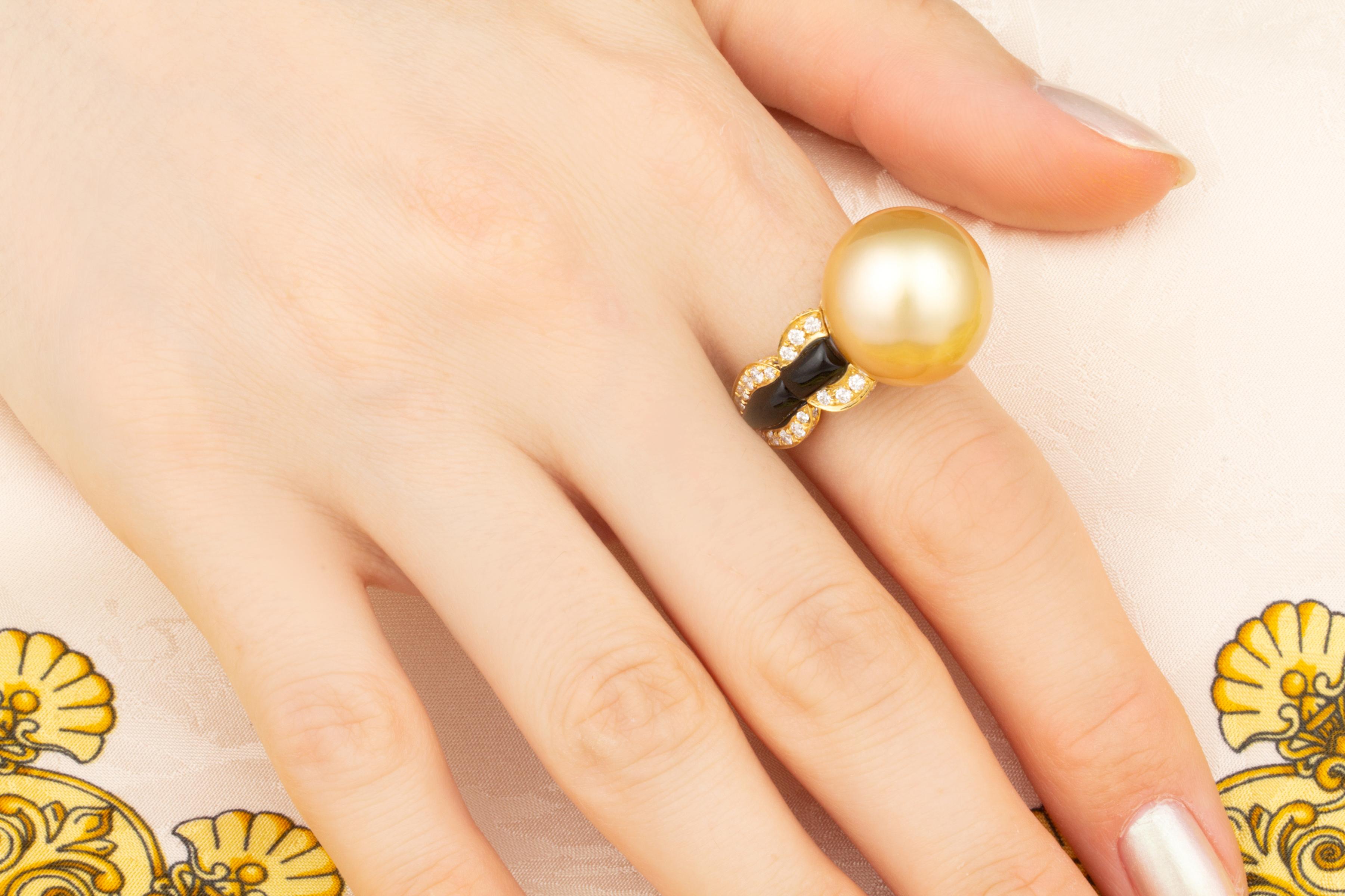 Round Cut Ella Gafter 16mm Golden Pearl Diamond Onyx Ring  For Sale