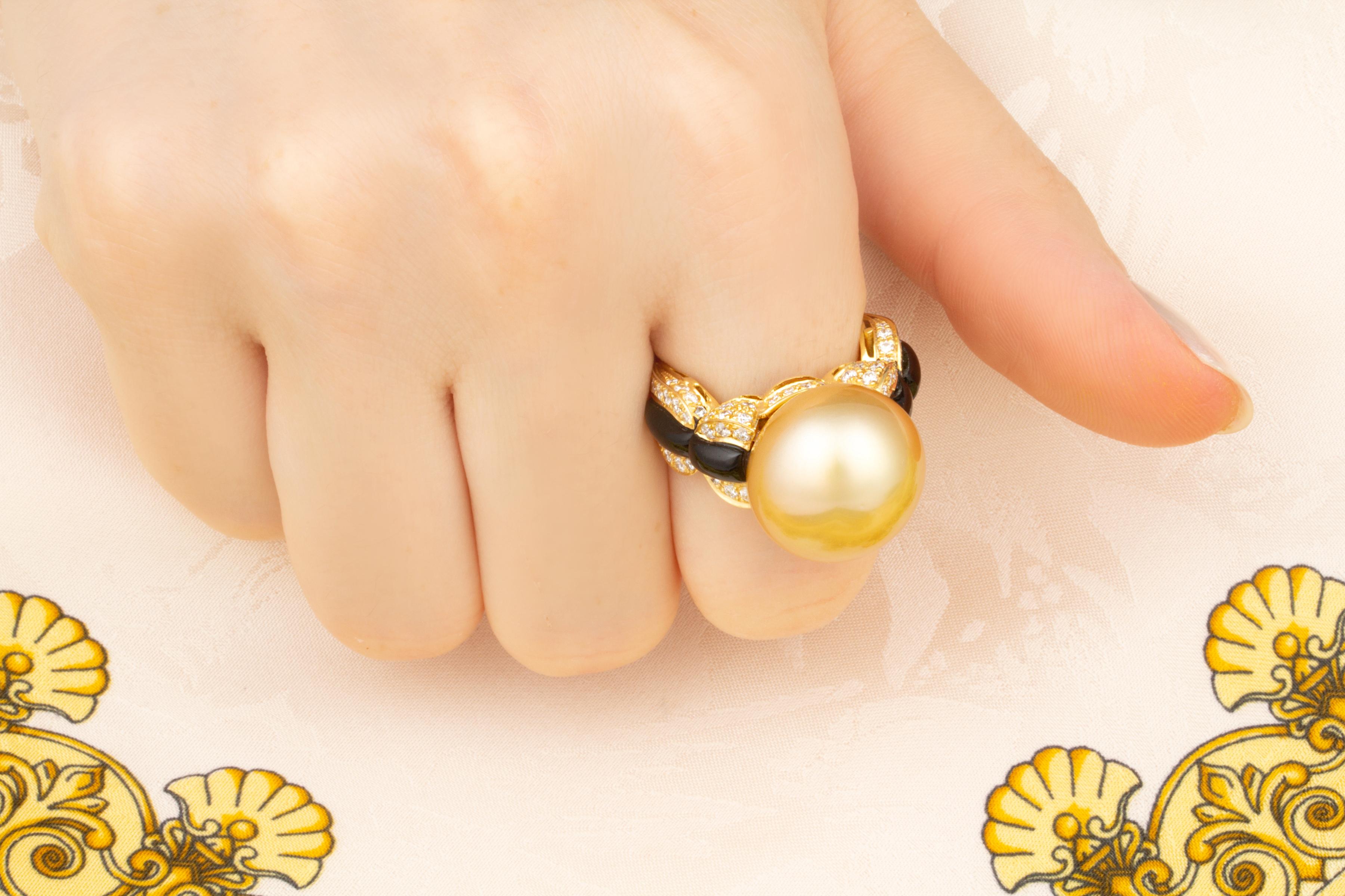 Ella Gafter 16mm Golden Pearl Diamond Onyx Ring  In New Condition For Sale In New York, NY