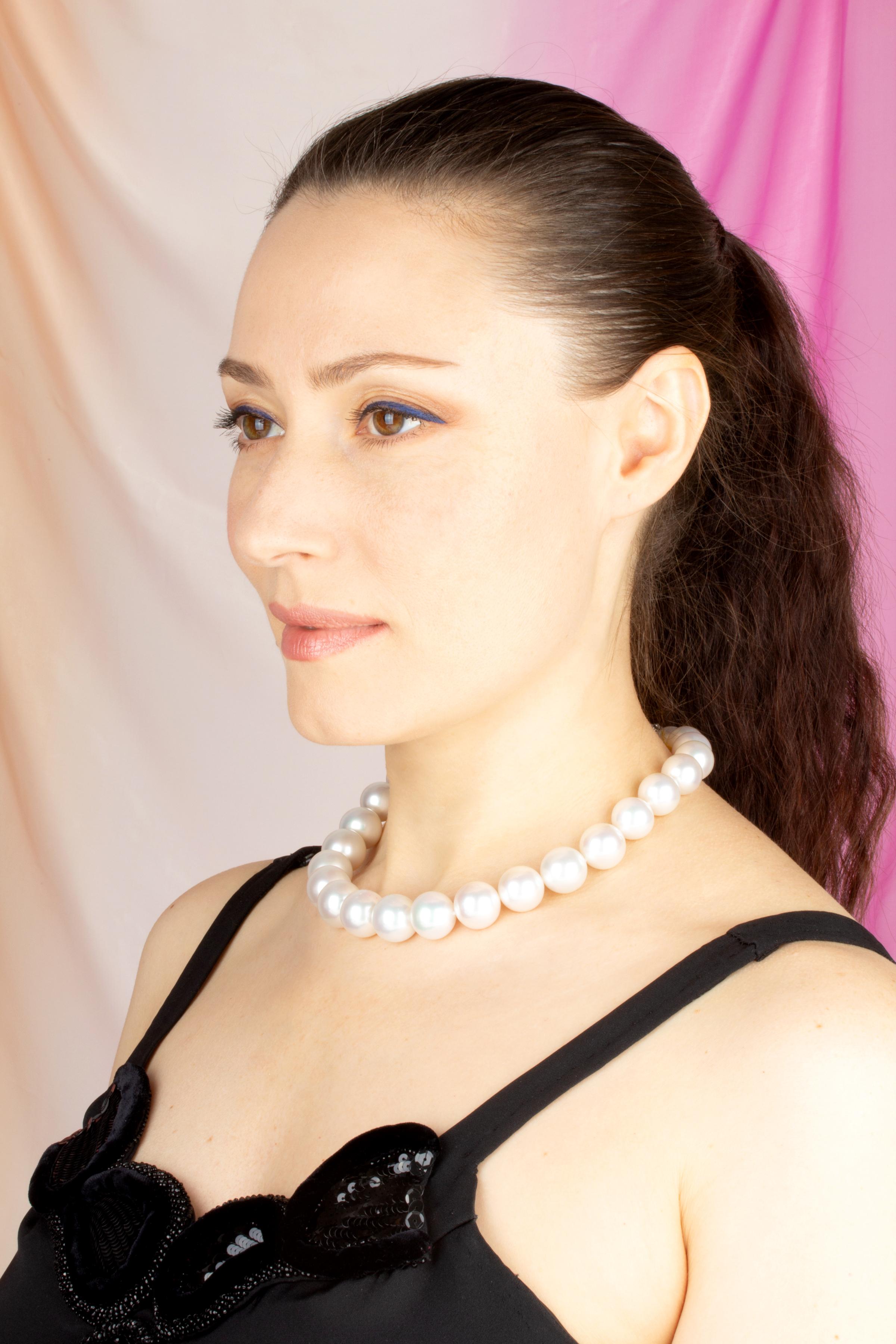 The South Sea pearl choker necklace is composed of 27 large pearls originating from the waters of Northwestern Australia. The pearls are gently graduated from 16.8-14.5mm. They feature thick nacre, a beautiful pearl-white color and a splendid