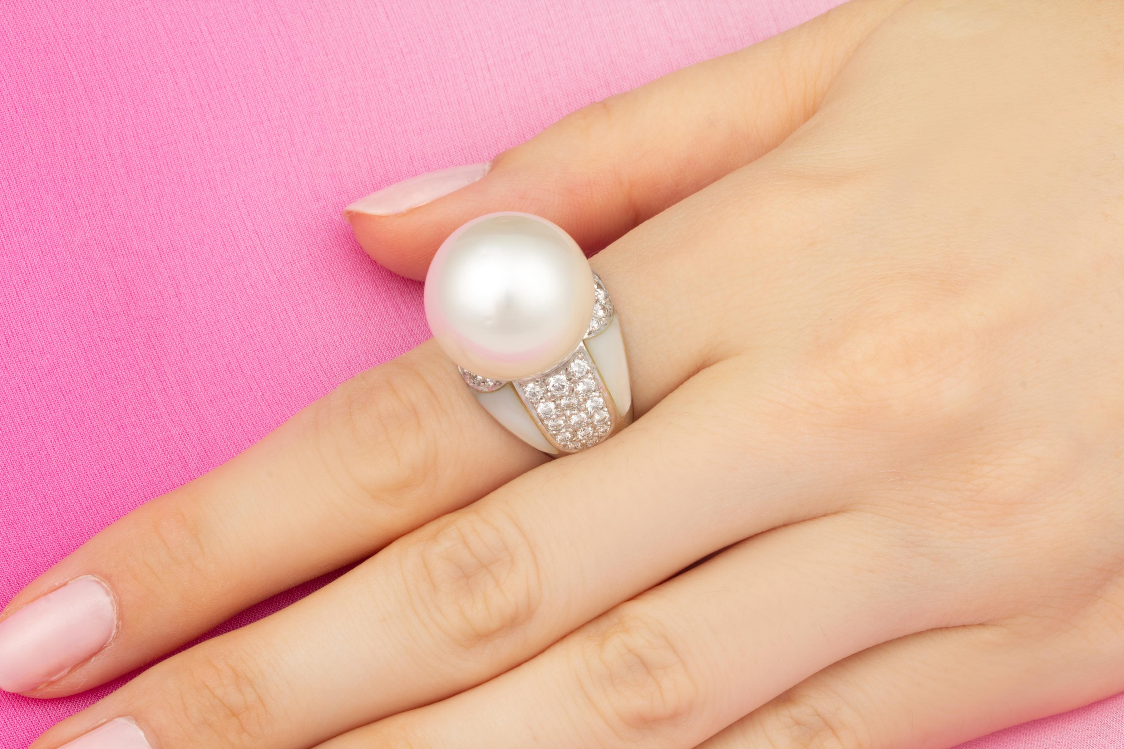 Perla del Mar del Sur Anillo de Diamantes de 17 mm Diseño Art Déco de Ella Gafter en Nuevo estado para la venta en New York, NY