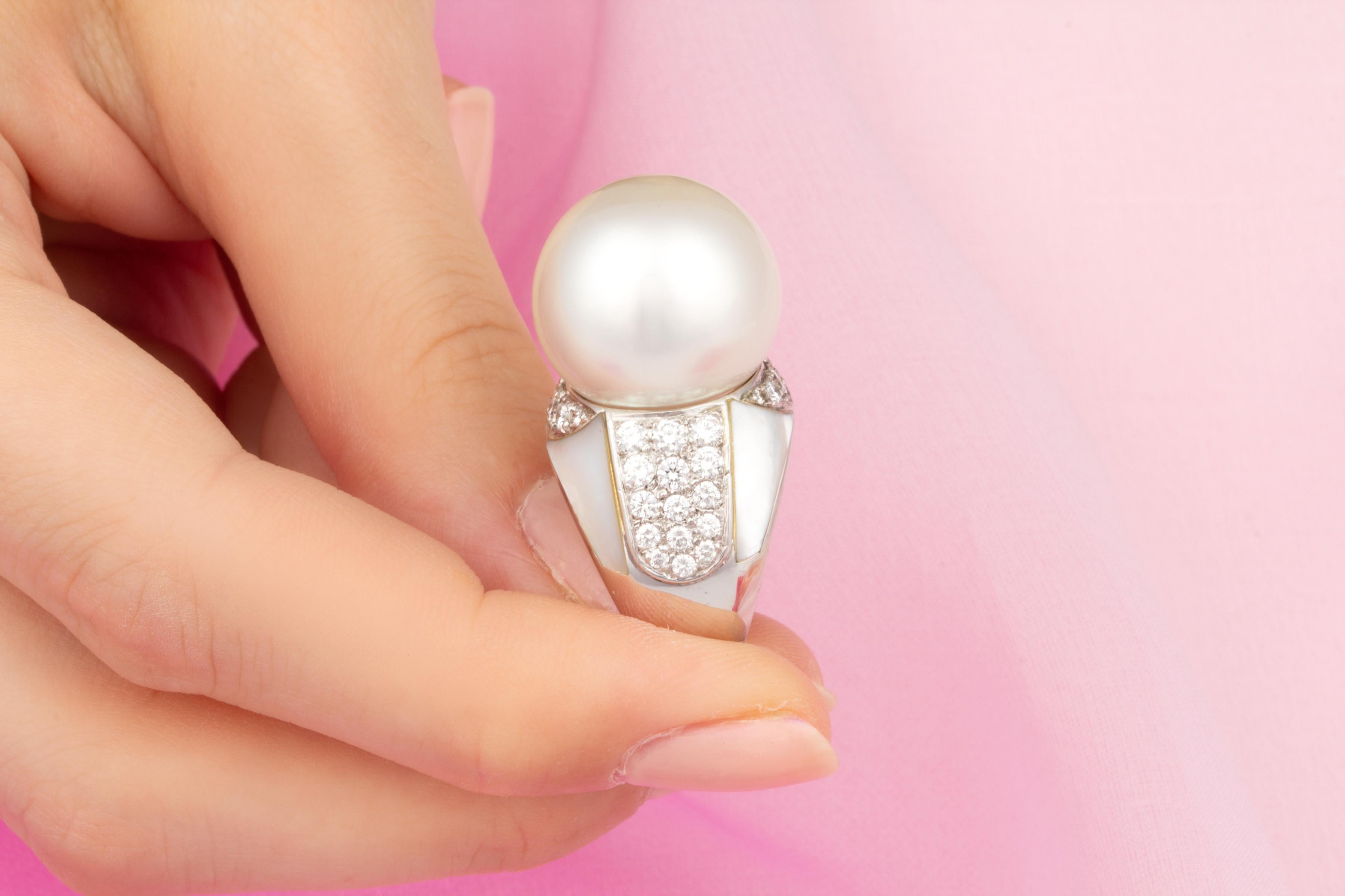 Round Cut Ella Gafter 17mm South Sea Pearl Diamond Ring For Sale