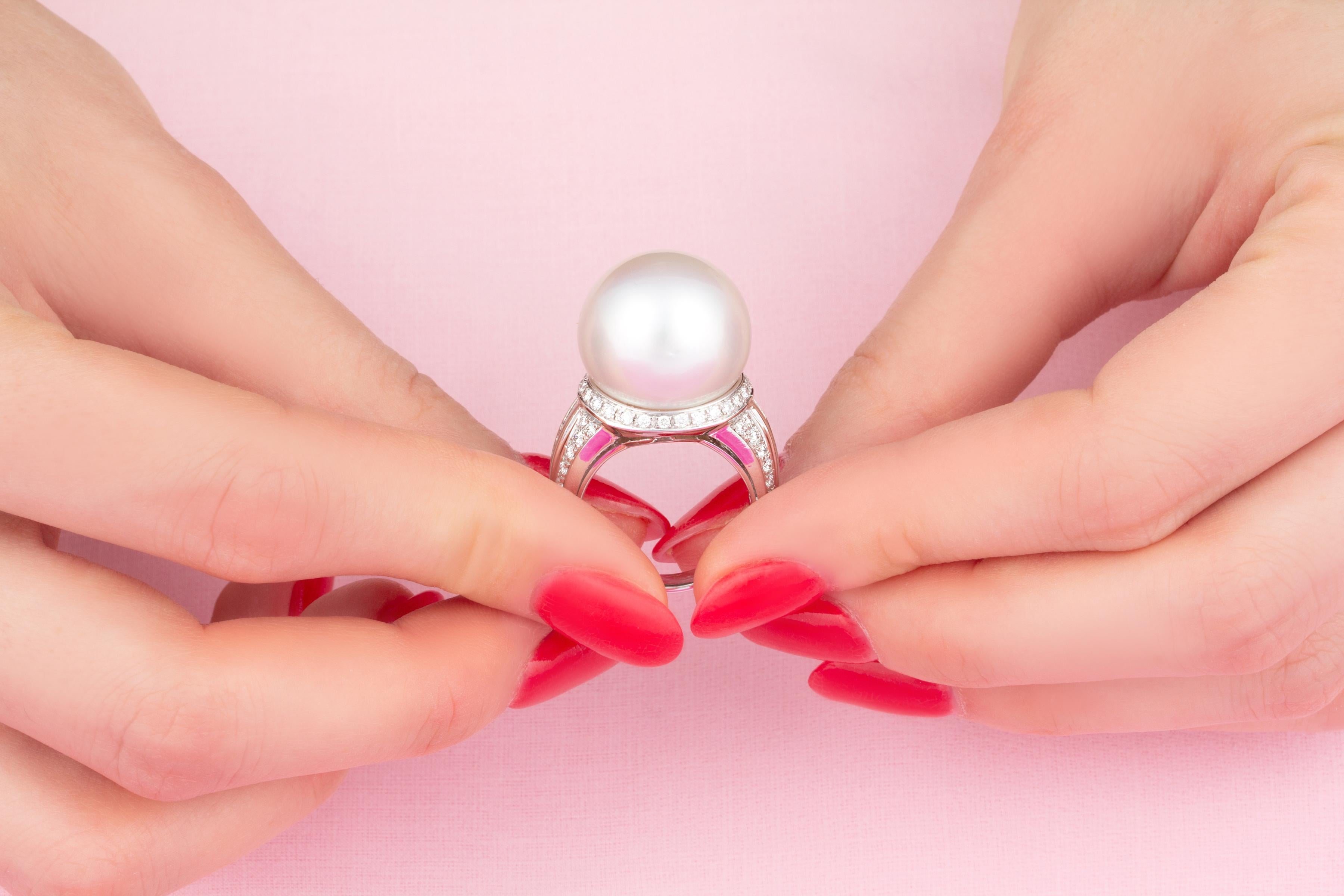 Ella Gafter 18mm Pearl Cocktail Ring In New Condition For Sale In New York, NY