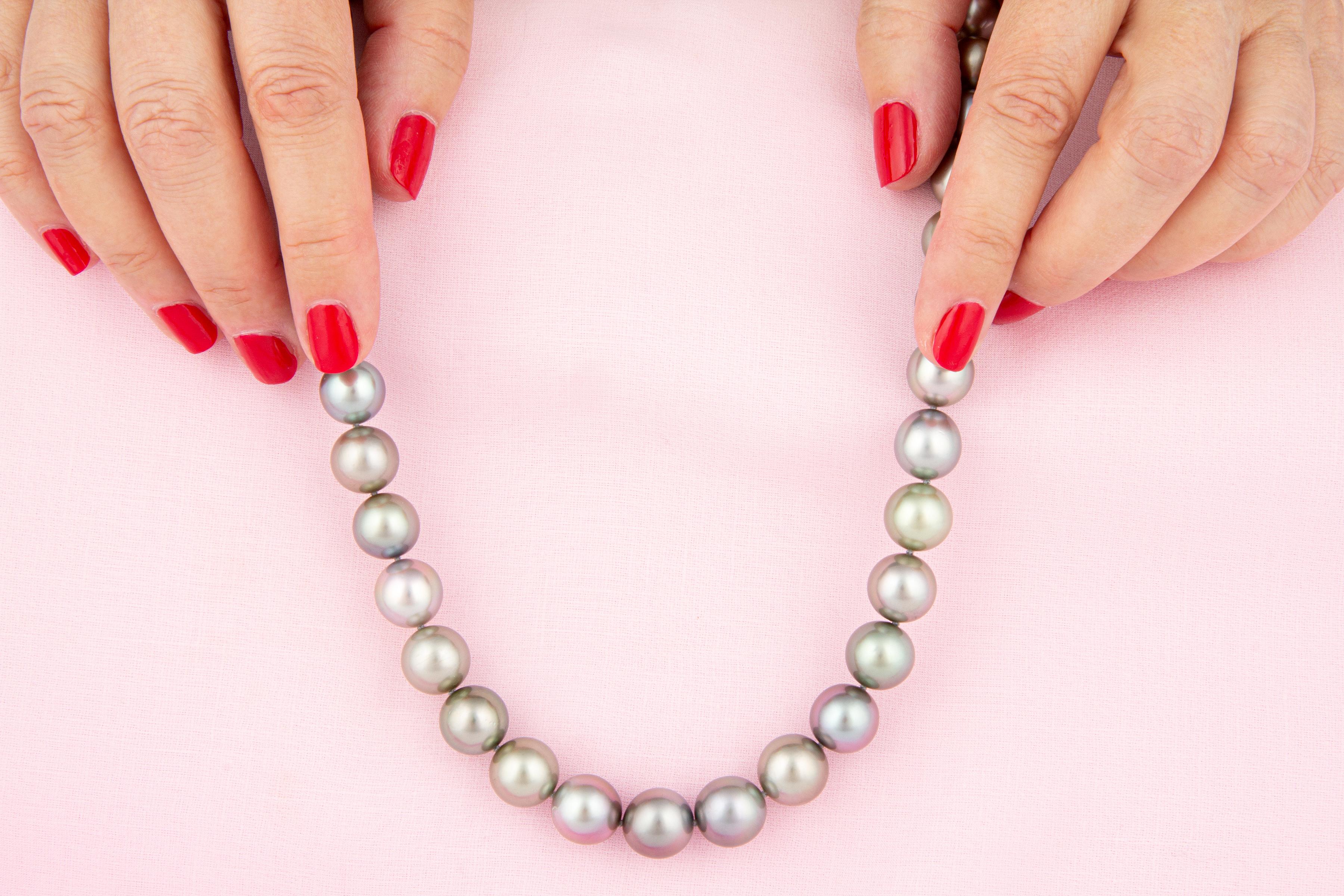 Ella Gafter Tahiti-Perlenkette mit Perlenstrang (Künstler*in) im Angebot