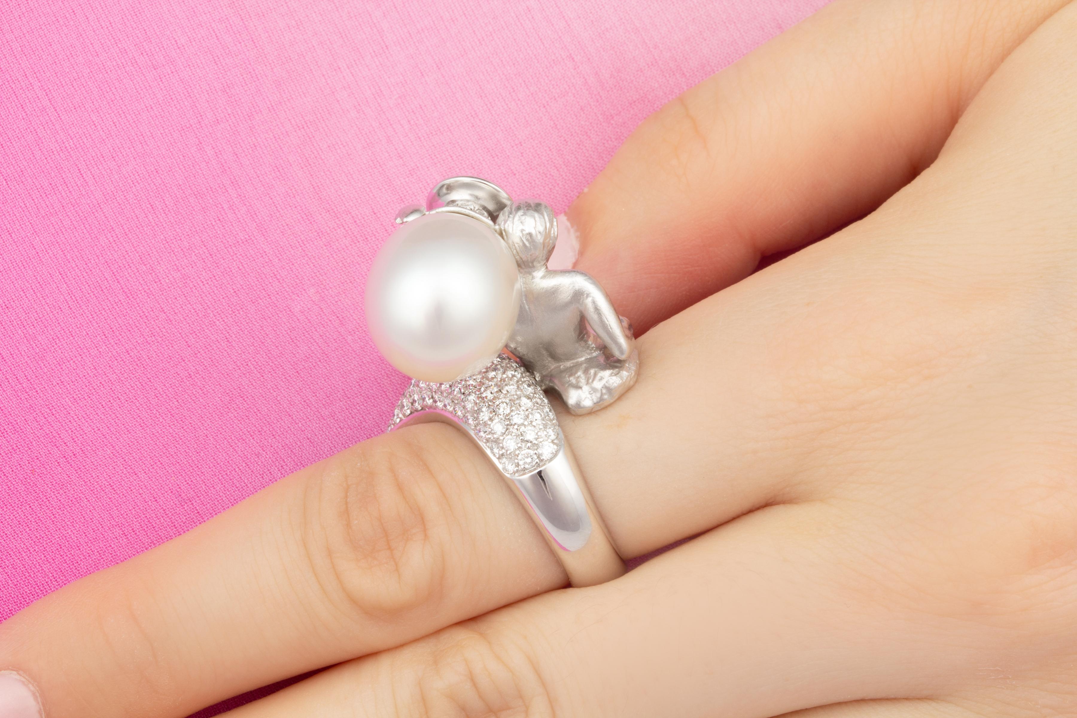 Brilliant Cut Ella Gafter Aquarius Diamond Pearl Zodiac Ring  For Sale