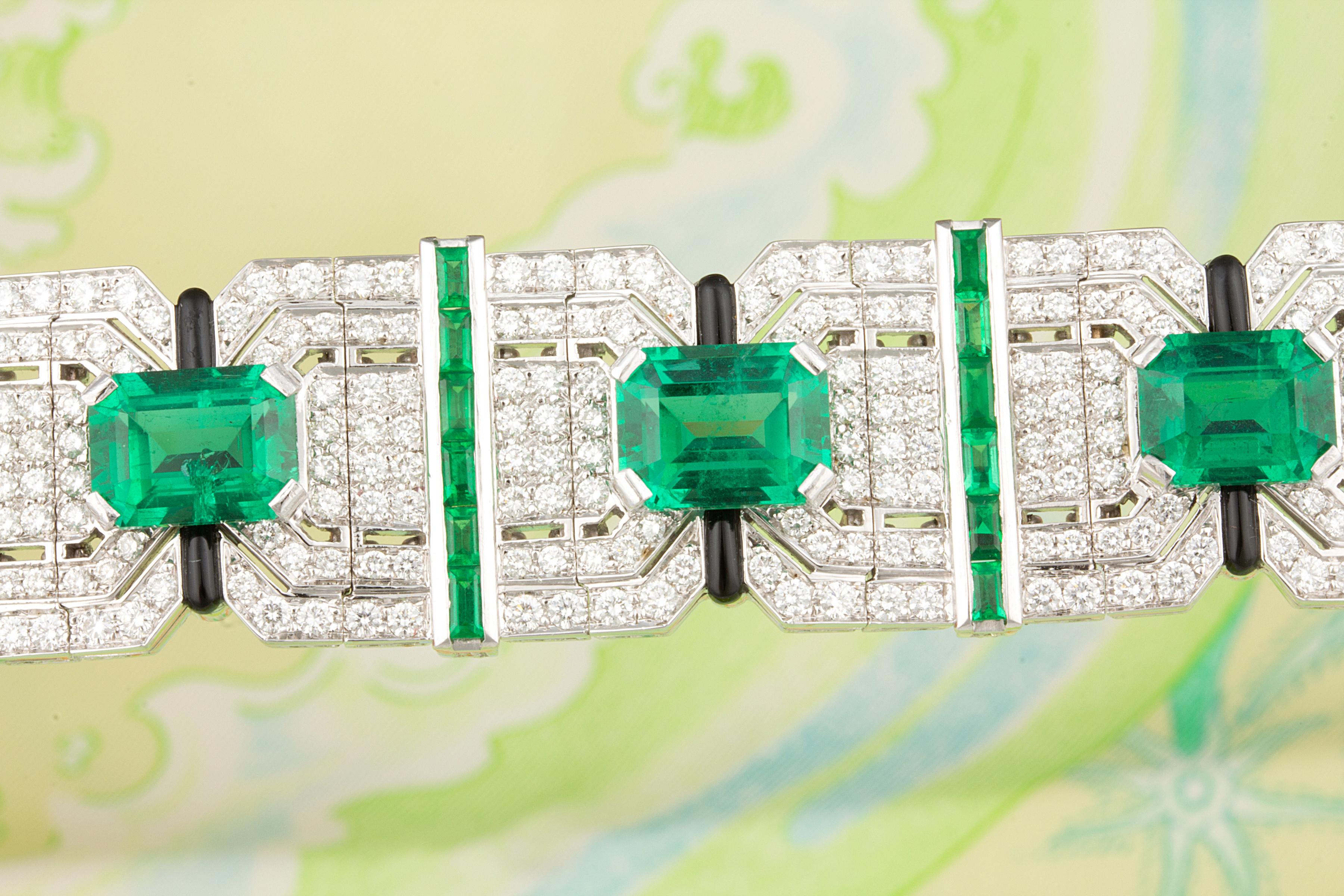 Taille émeraude Ella Gafter Art Déco Style Emerald Diamond Cuff Bracelet en vente