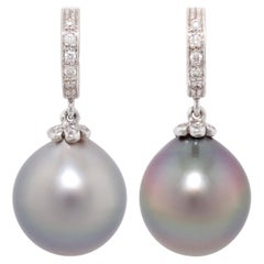 Ella Gafter, boucles d'oreilles pendantes en perles noires et diamants
