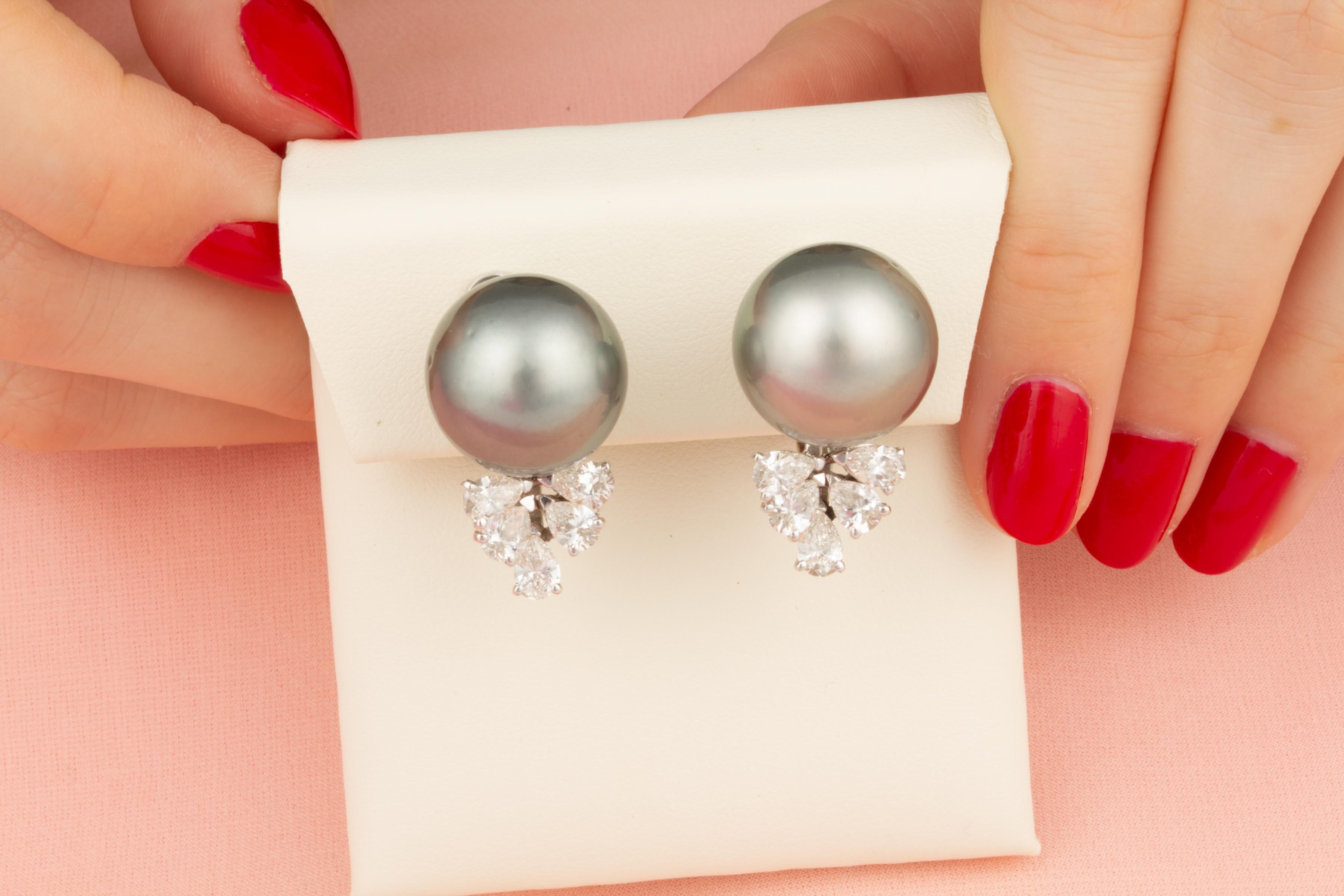 Ella Gafter Black Tahitian Pearl and Diamond Clip-On Earrings In New Condition In New York, NY
