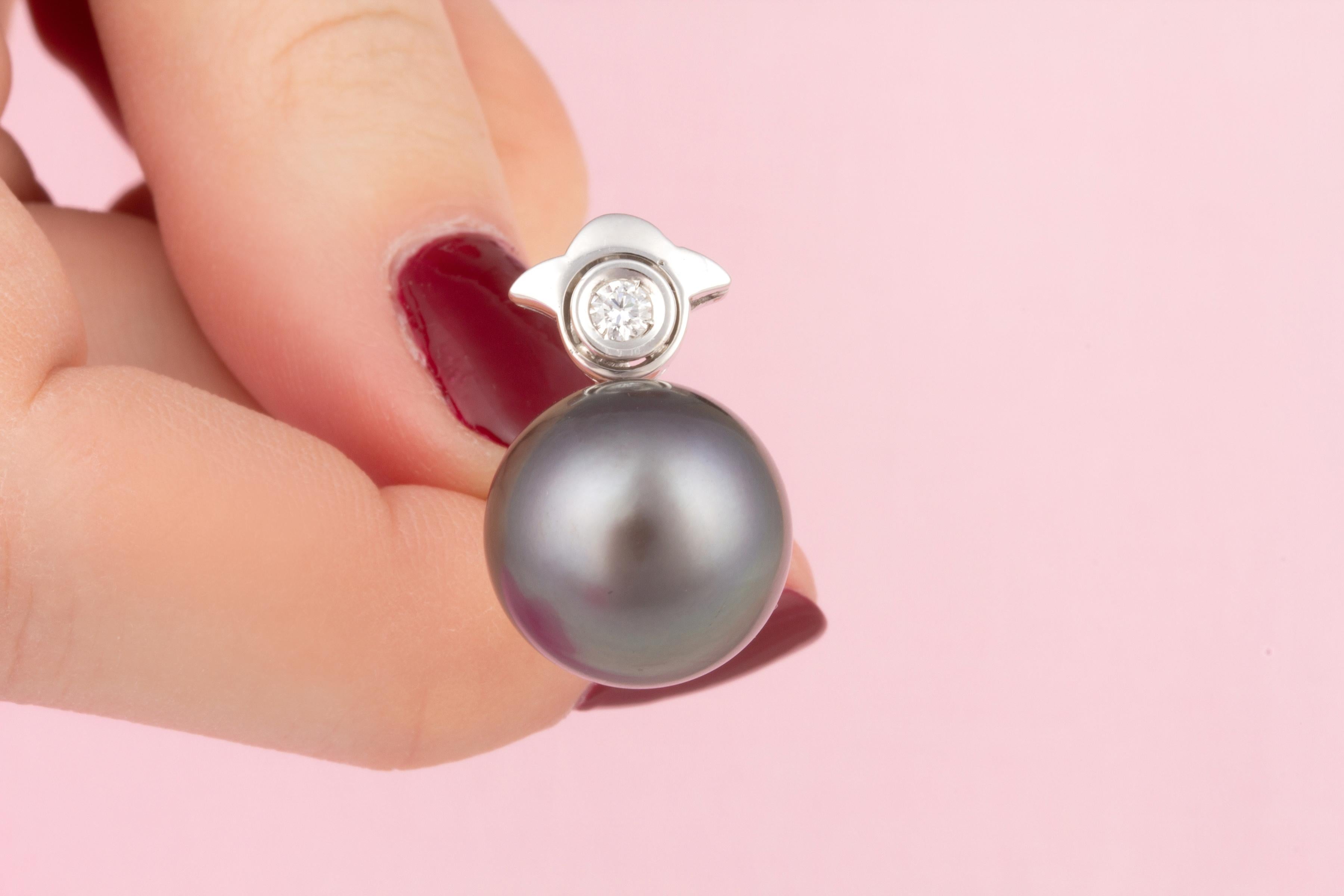 Ella Gafter Black Tahitian Pearl Diamond Earrings For Sale 1