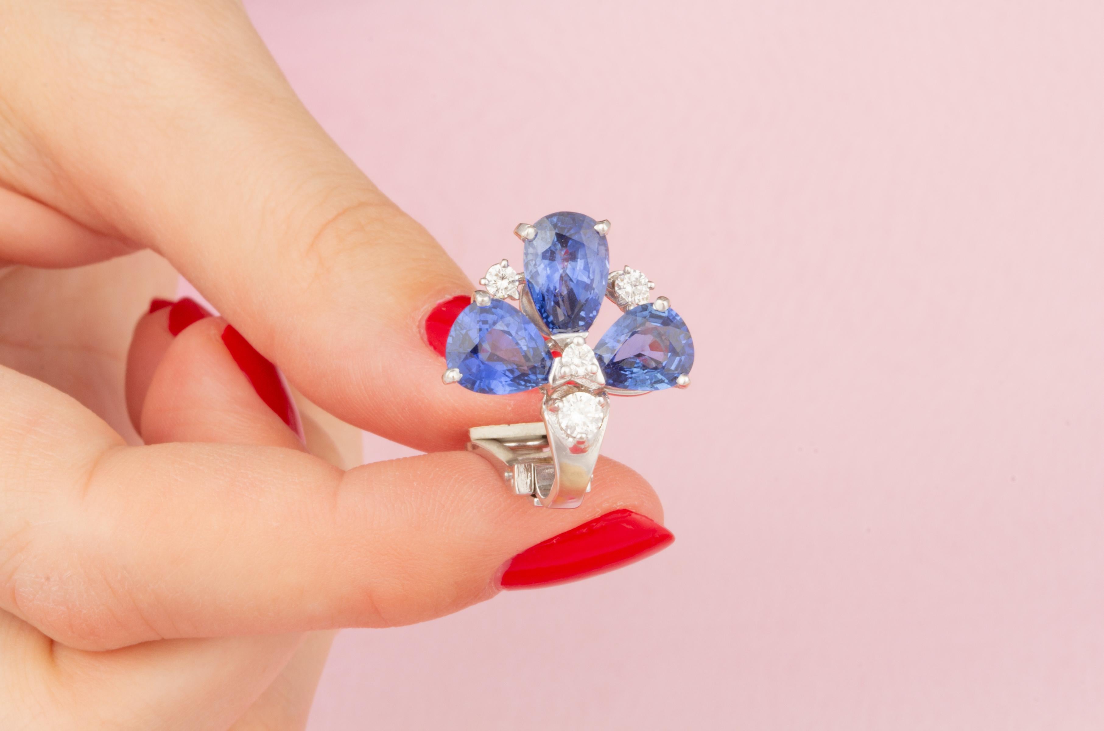 Ella Gafter Blue Ceylon Sapphire Diamond Flower Necklace For Sale 5