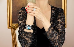 Cancer Zodiac Manschettenarmband mit Diamanten  Design von Ella Gafter