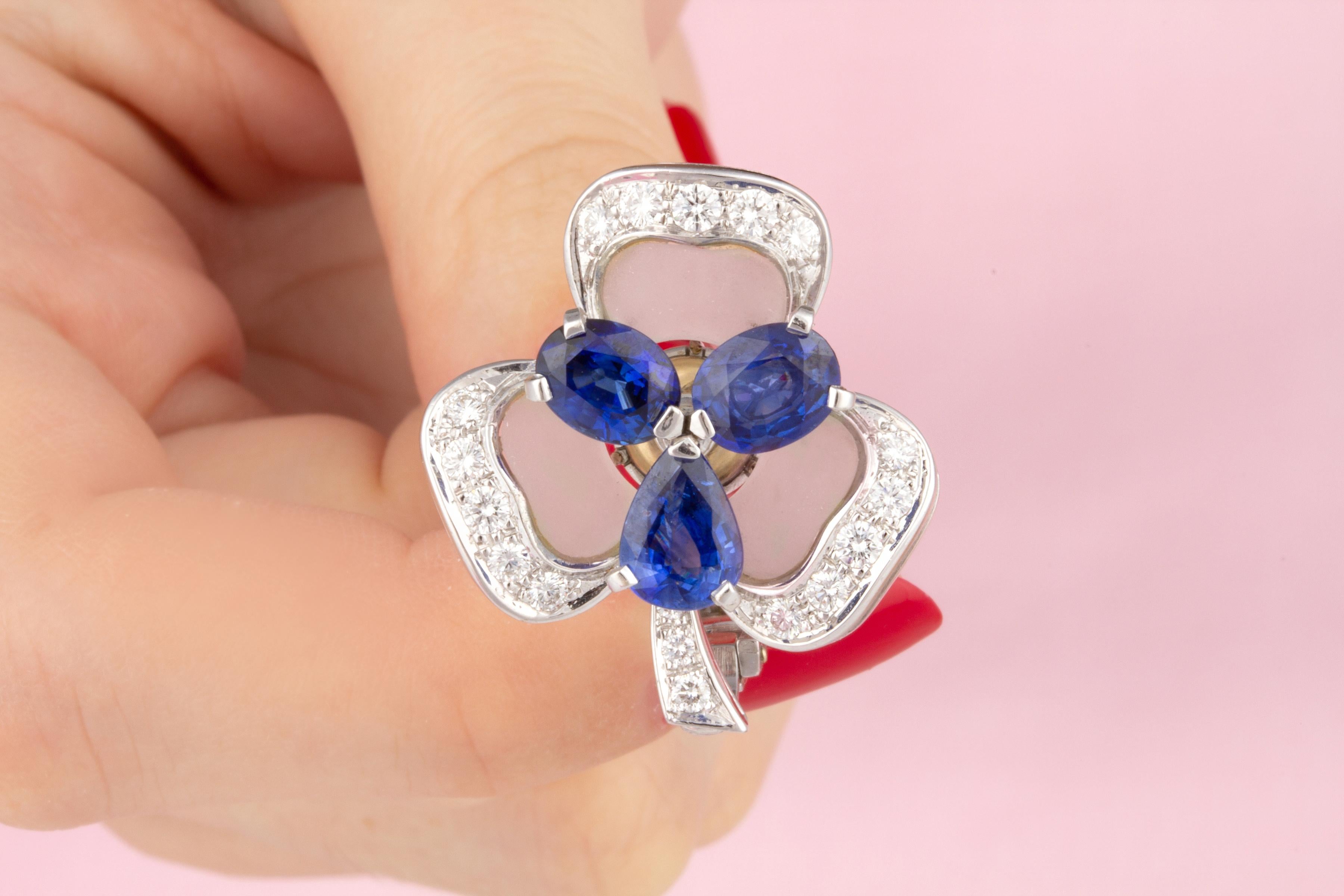 Ella Gafter Ceylon Sapphire Diamond Clover Earrings  In New Condition For Sale In New York, NY