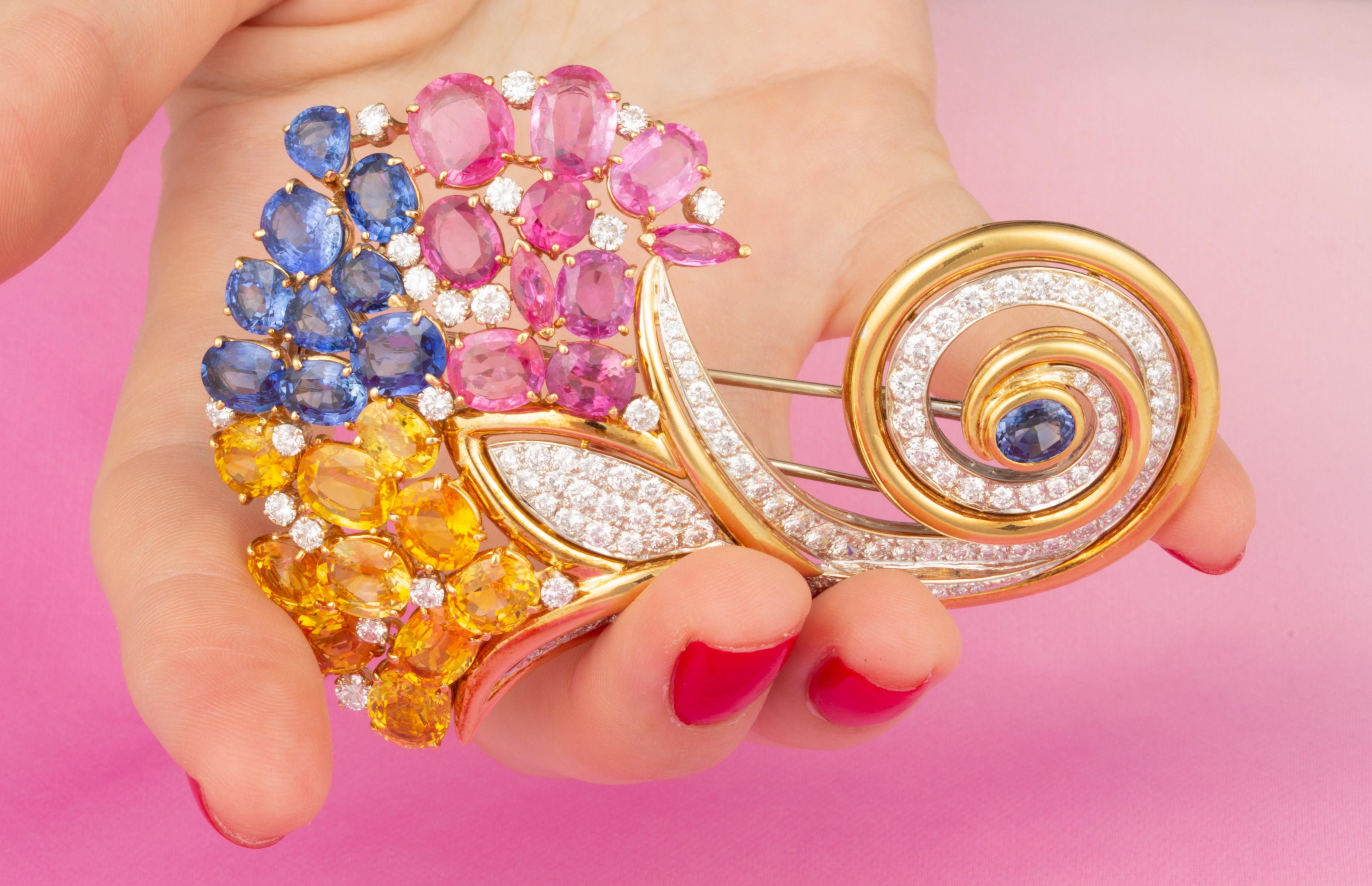 Ella Gafter Sapphire Diamond Cornucopia Brooch Pin In New Condition For Sale In New York, NY