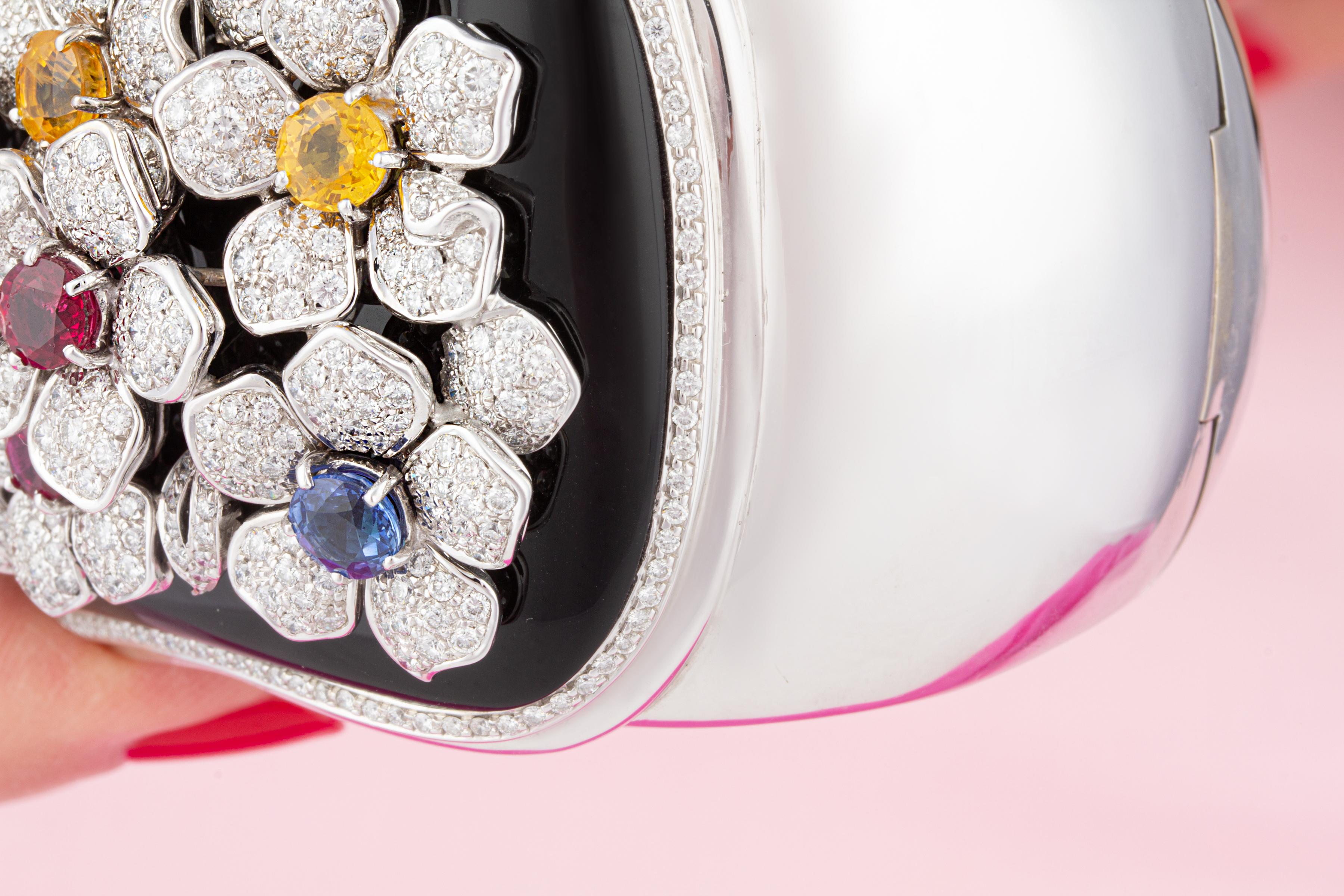 Taglio brillante Bracciale con diamanti e fiori, design di Ella Gafter in vendita