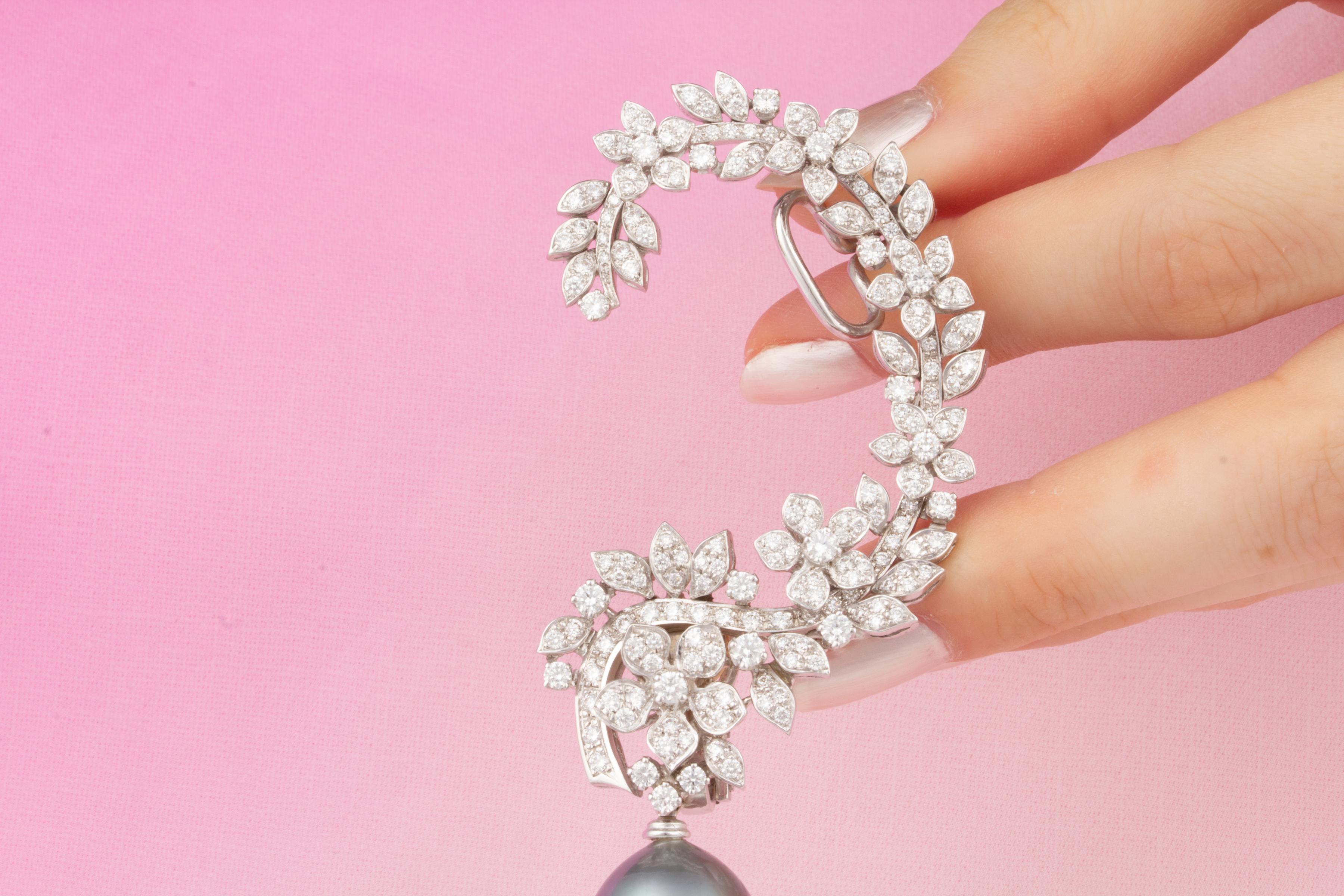 Diamond Earcuff Flower Design by Ella Gafter In New Condition For Sale In New York, NY