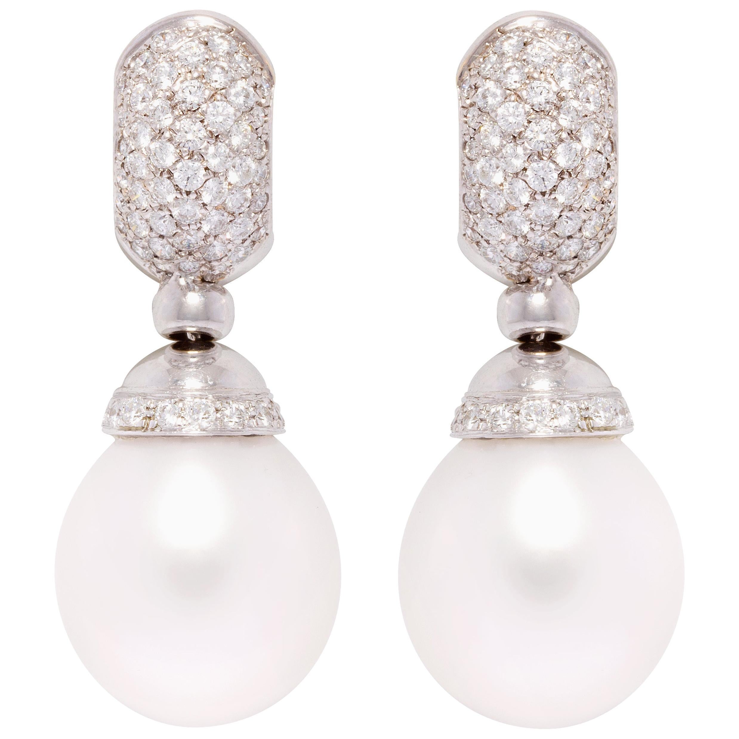 Ella Gafter Boucles d'oreilles en goutte en diamants et perles des mers du Sud