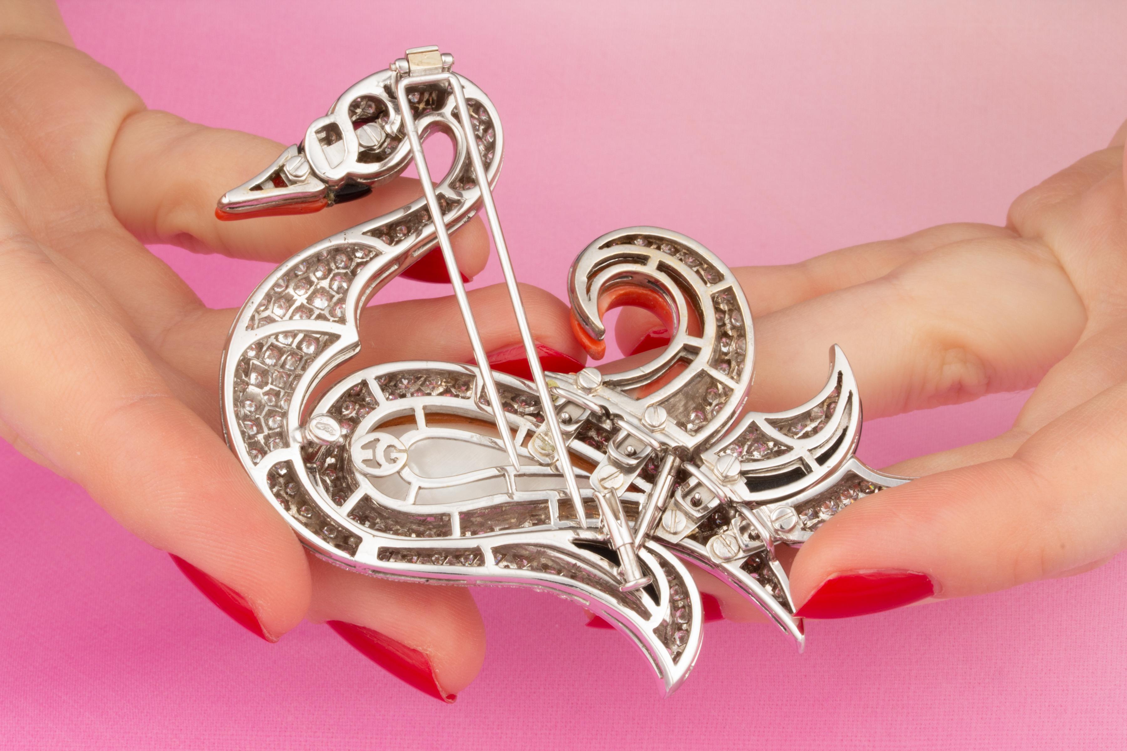 Ella Gafter Art Déco style Diamond Swan Brooch Pin In New Condition For Sale In New York, NY