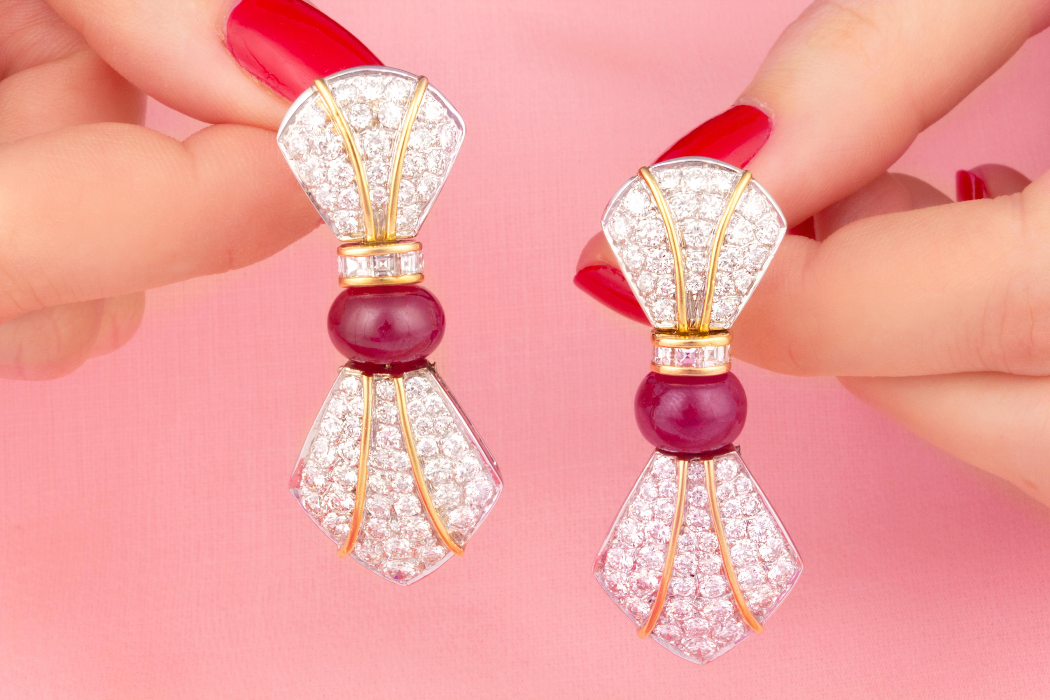 Brilliant Cut Ella Gafter Diamond White Gold Drop Earrings For Sale