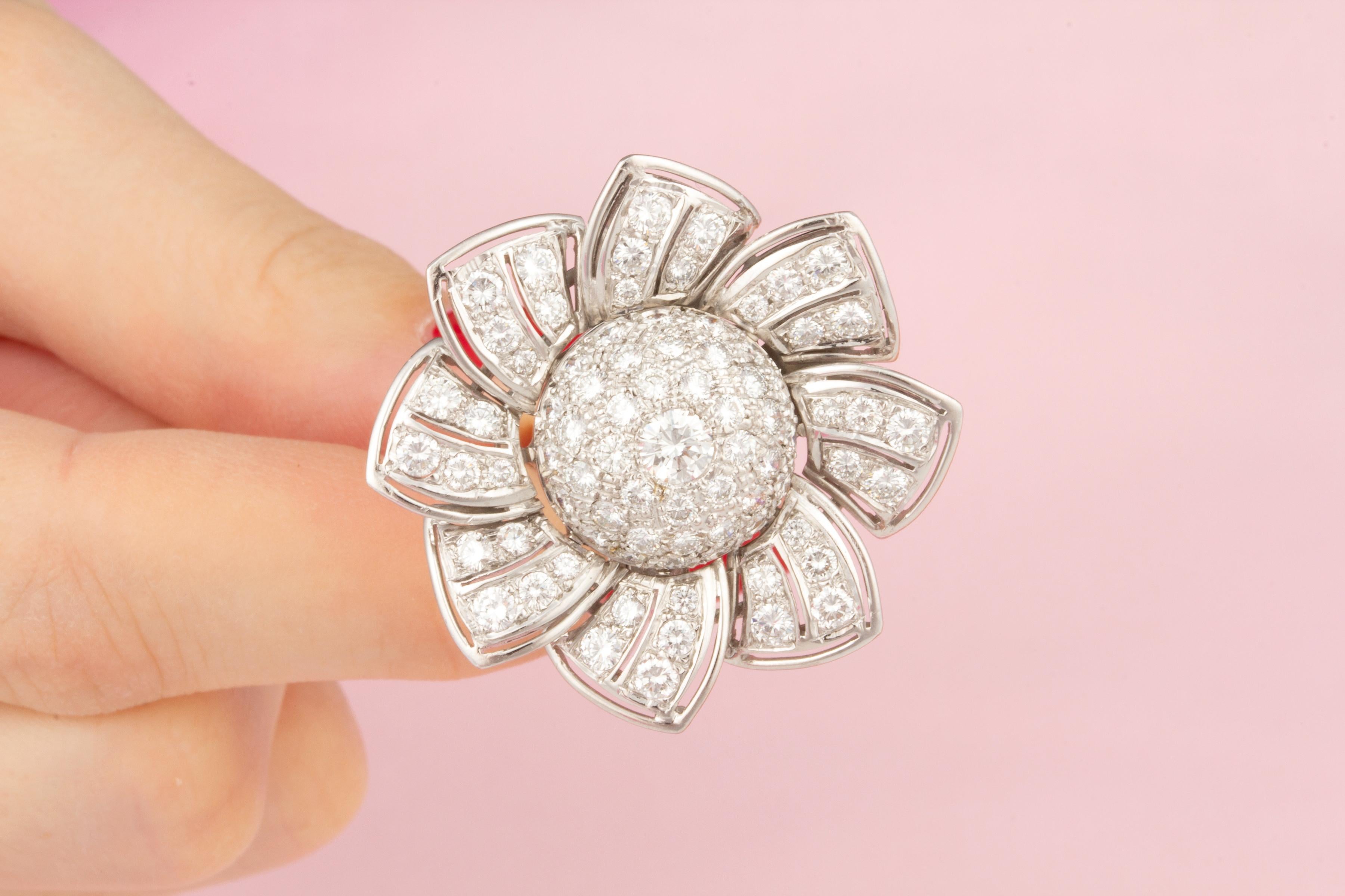 Ella Gafter Diamond White Gold Flower Earrings  3