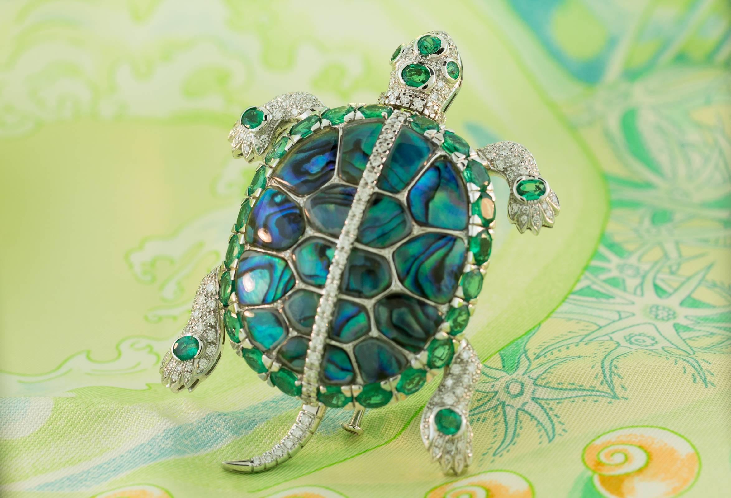 Women's Ella Gafter Turtle Brooch Diamond Emerald   For Sale