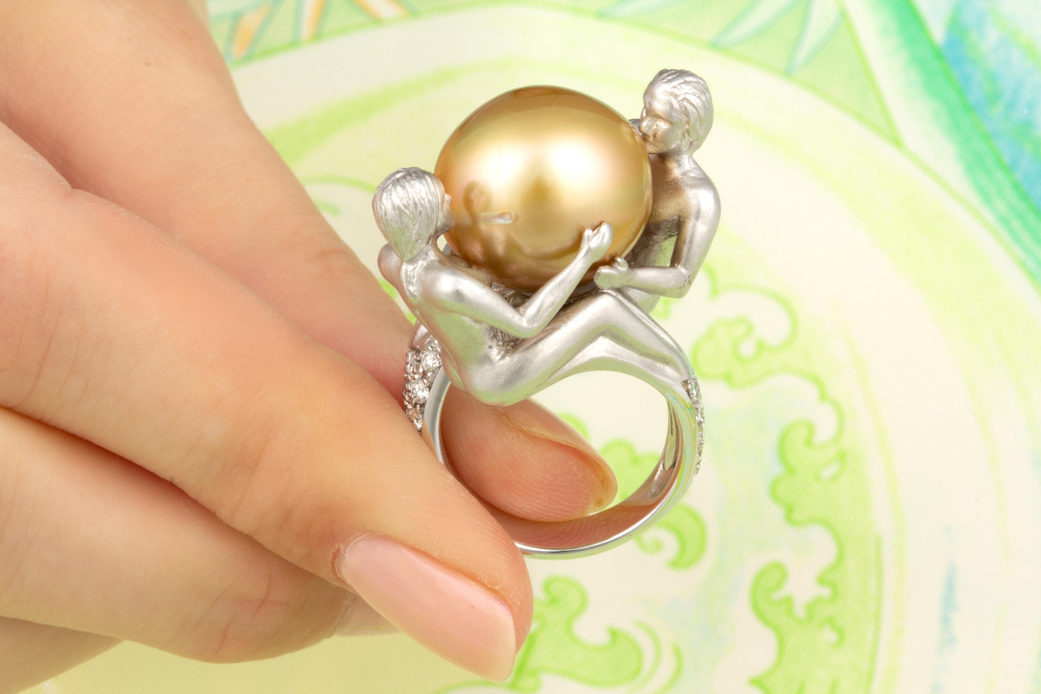Brilliant Cut Ella Gafter Gemini Diamond 16mm Golden Pearl Zodiac Ring  For Sale
